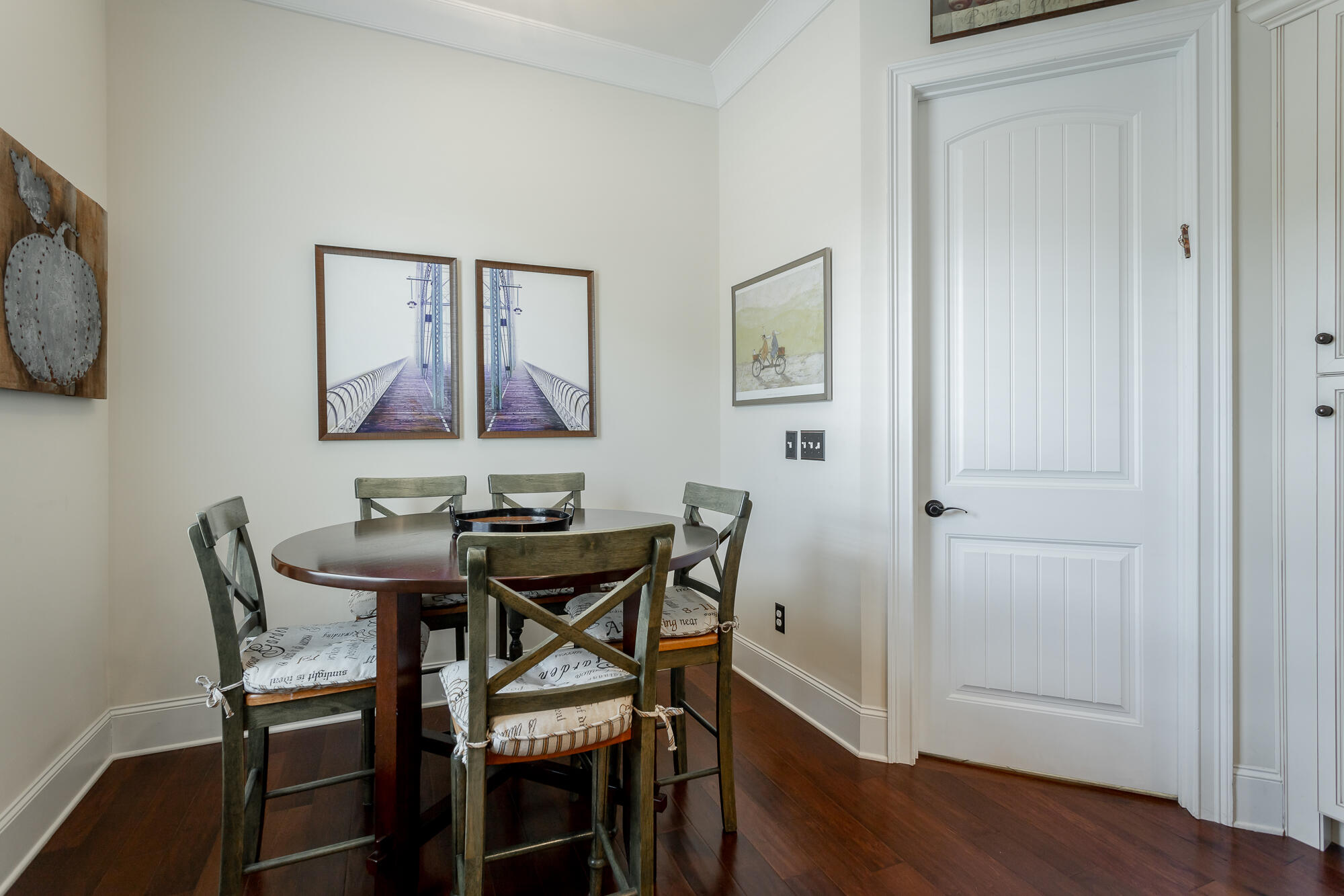 837 Waterthrush Lane