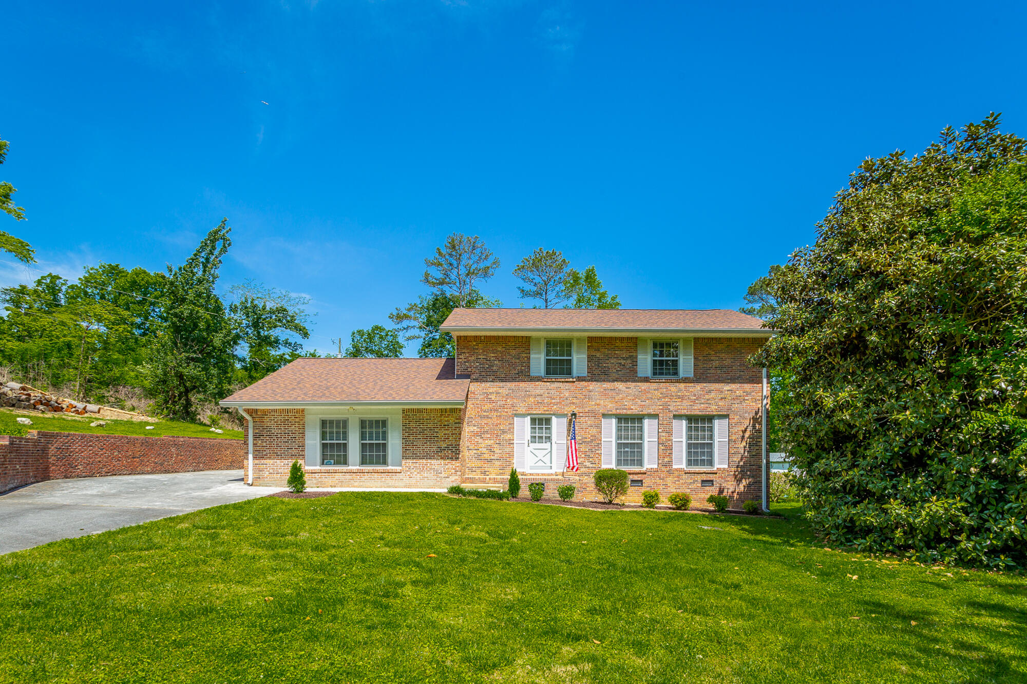 4961 Montcrest Drive