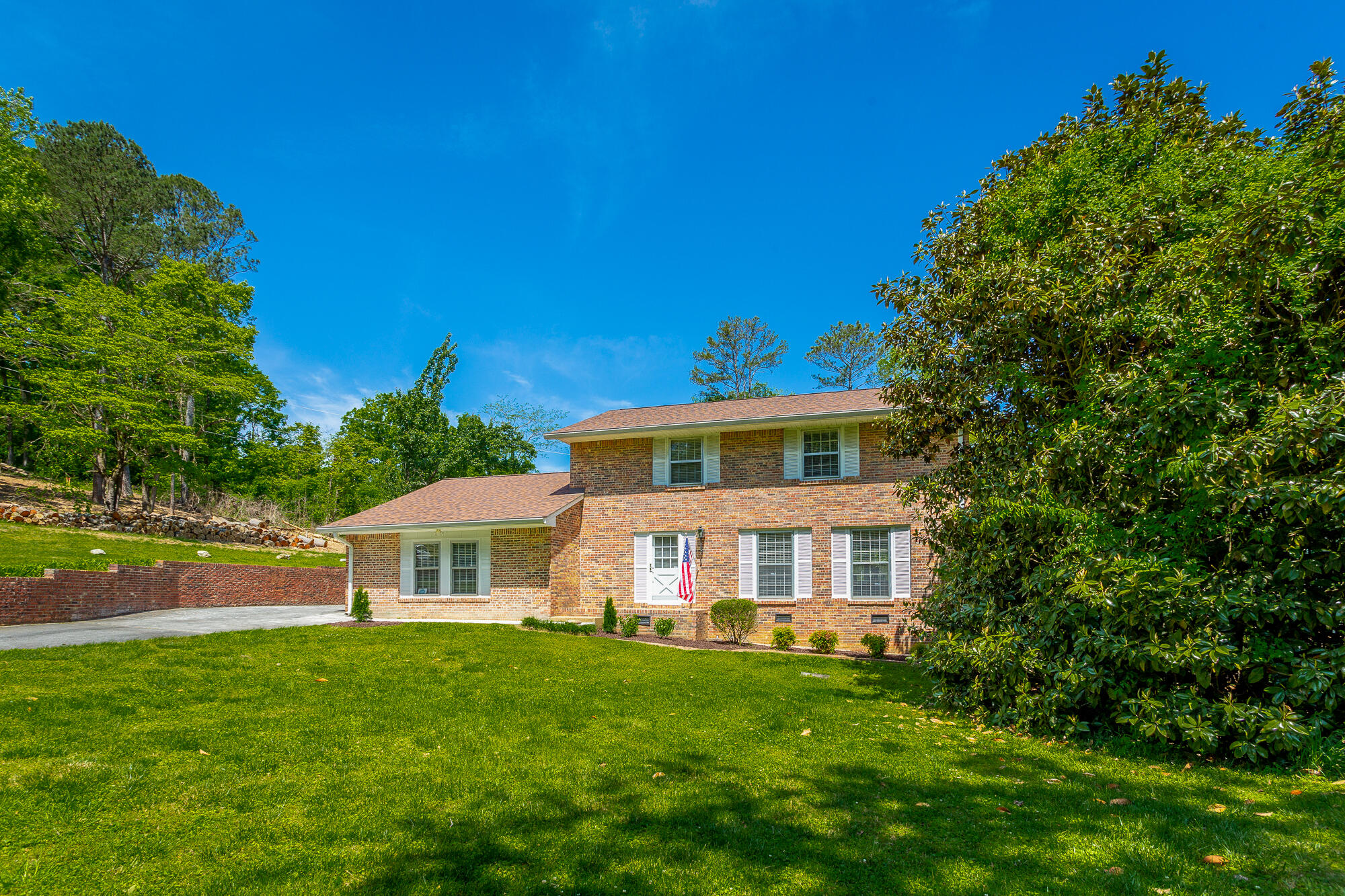 4961 Montcrest Drive