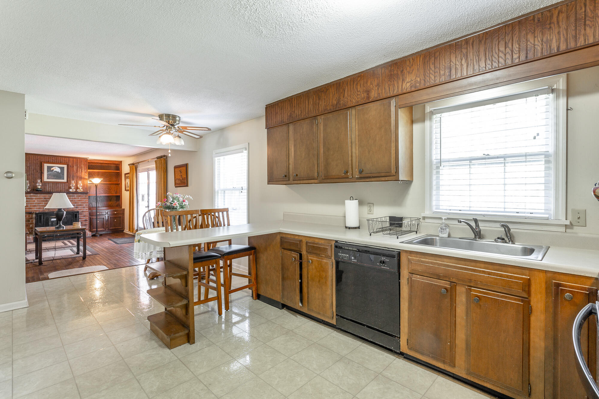 4961 Montcrest Drive