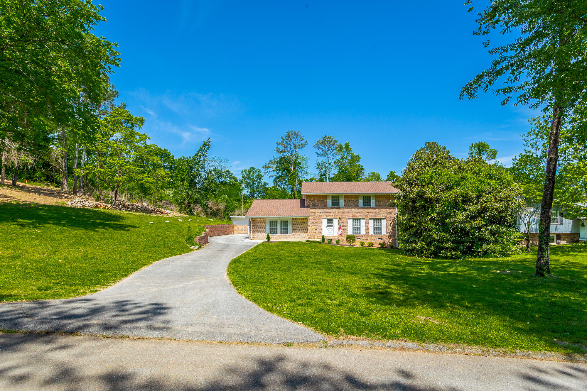 4961 Montcrest Drive