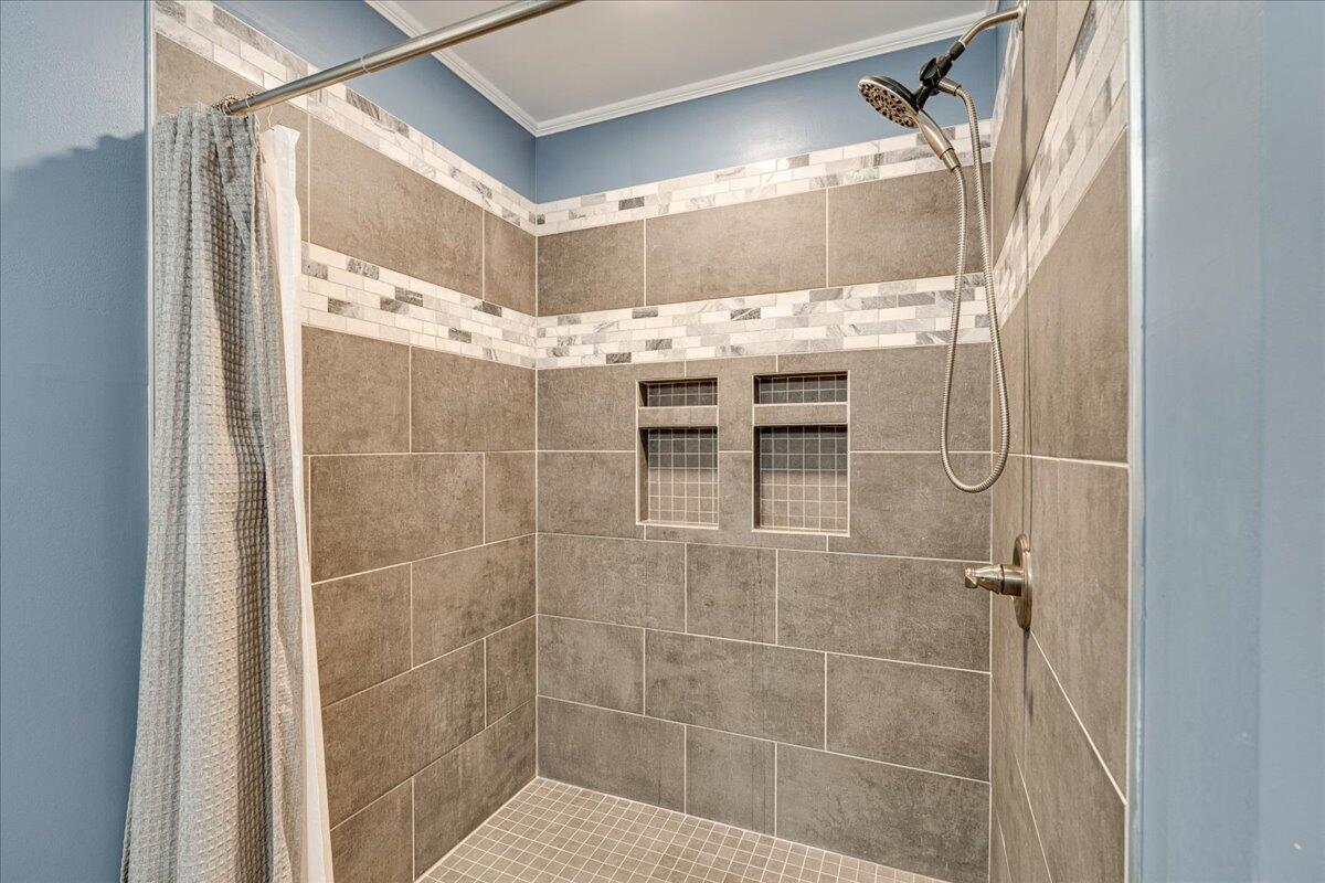 107 Sunnyside Drive