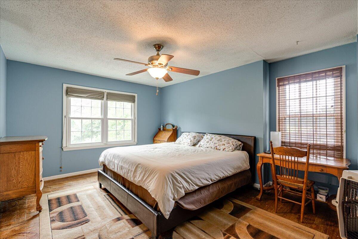 107 Sunnyside Drive