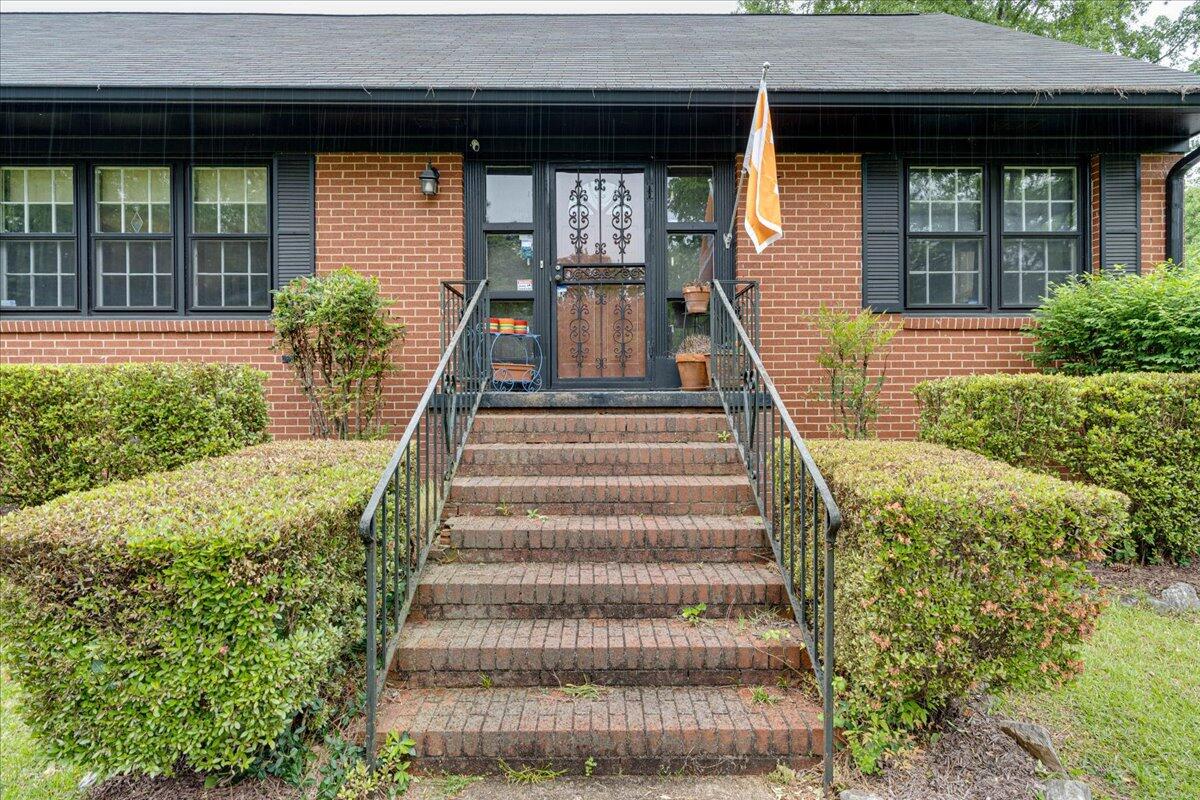 107 Sunnyside Drive