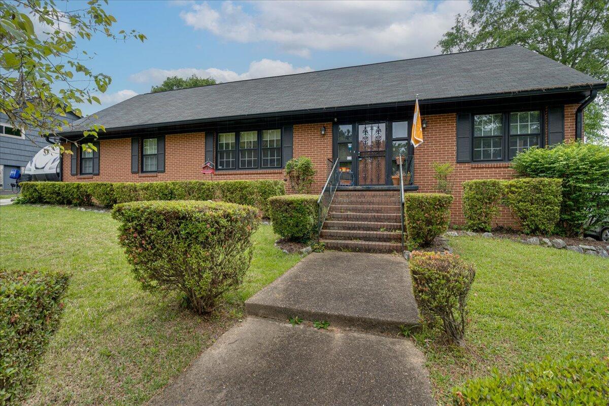 107 Sunnyside Drive