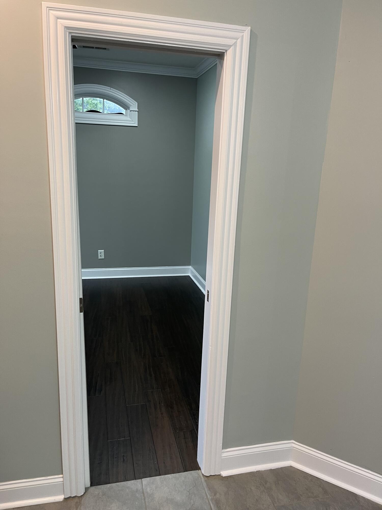 1006 Renaissance Court