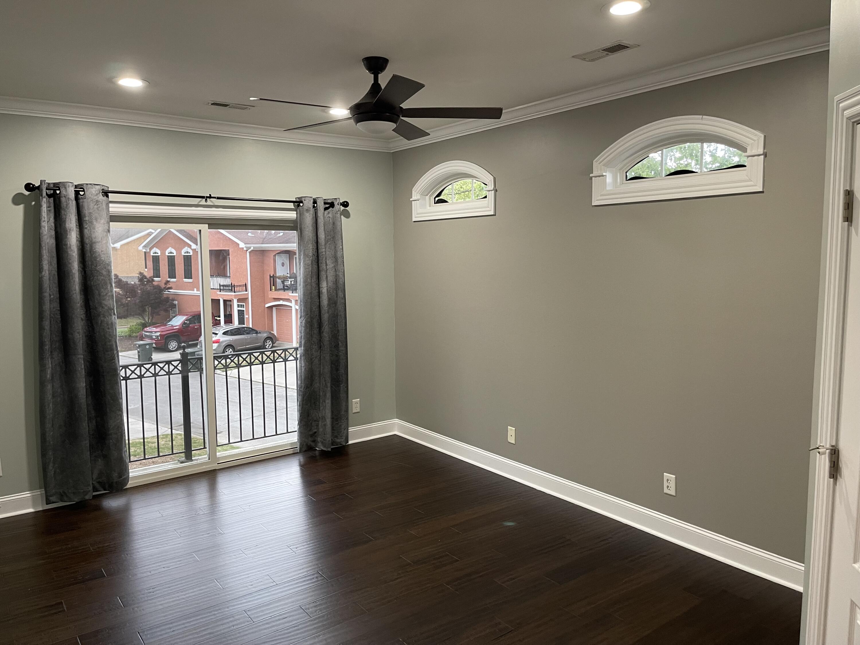 1006 Renaissance Court