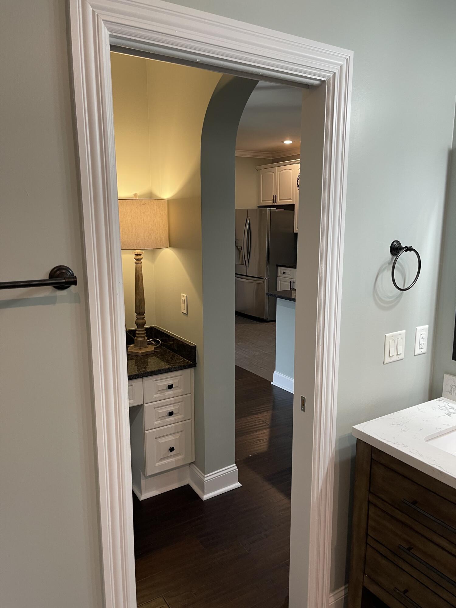 1006 Renaissance Court