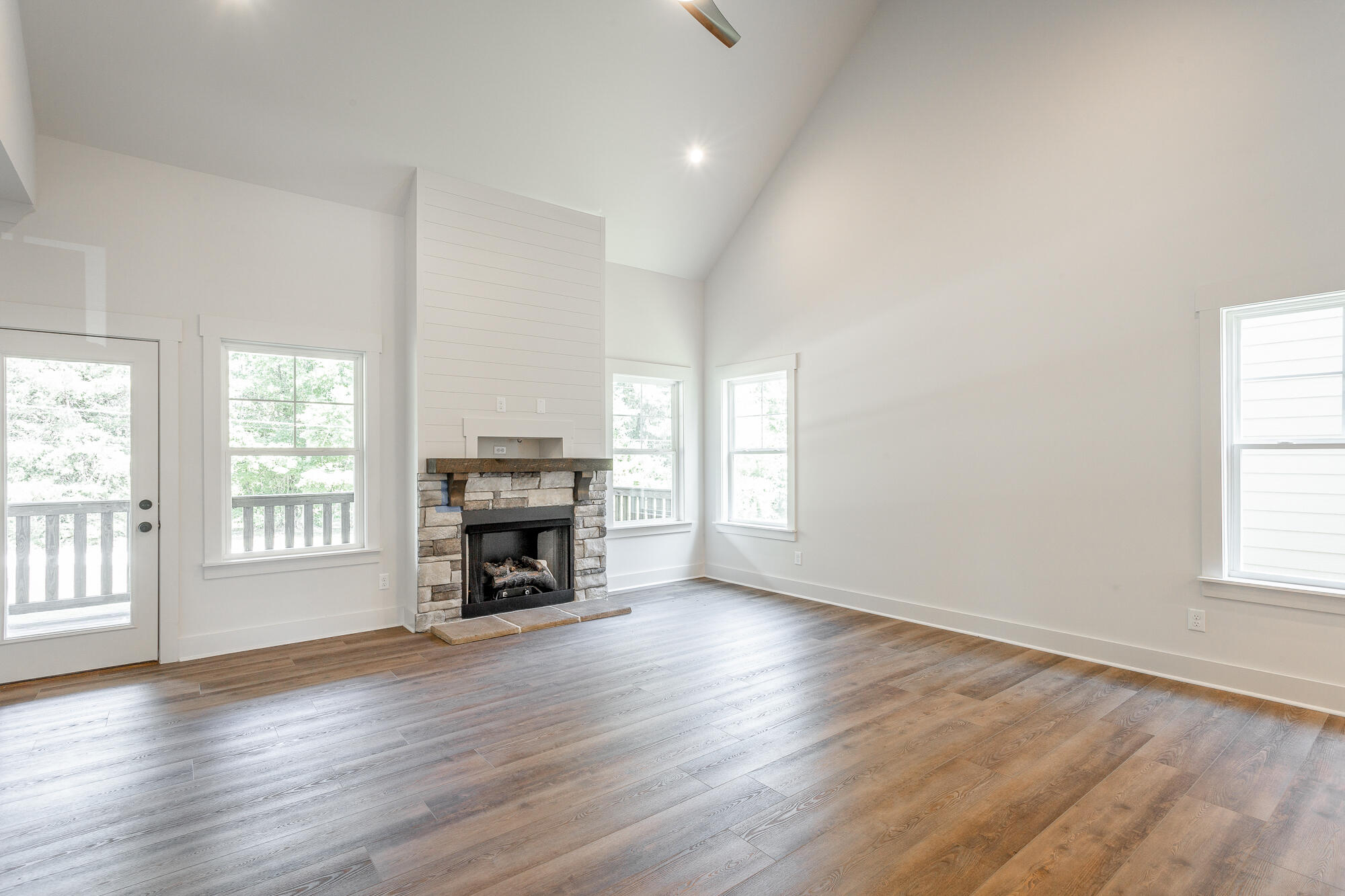 37 Willow Grove Court, 3