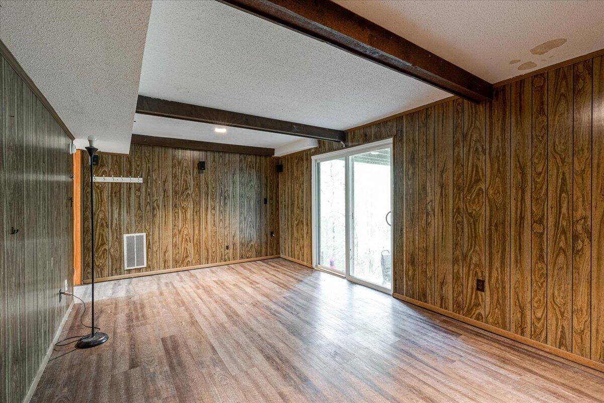 7139 Cane Hollow Road