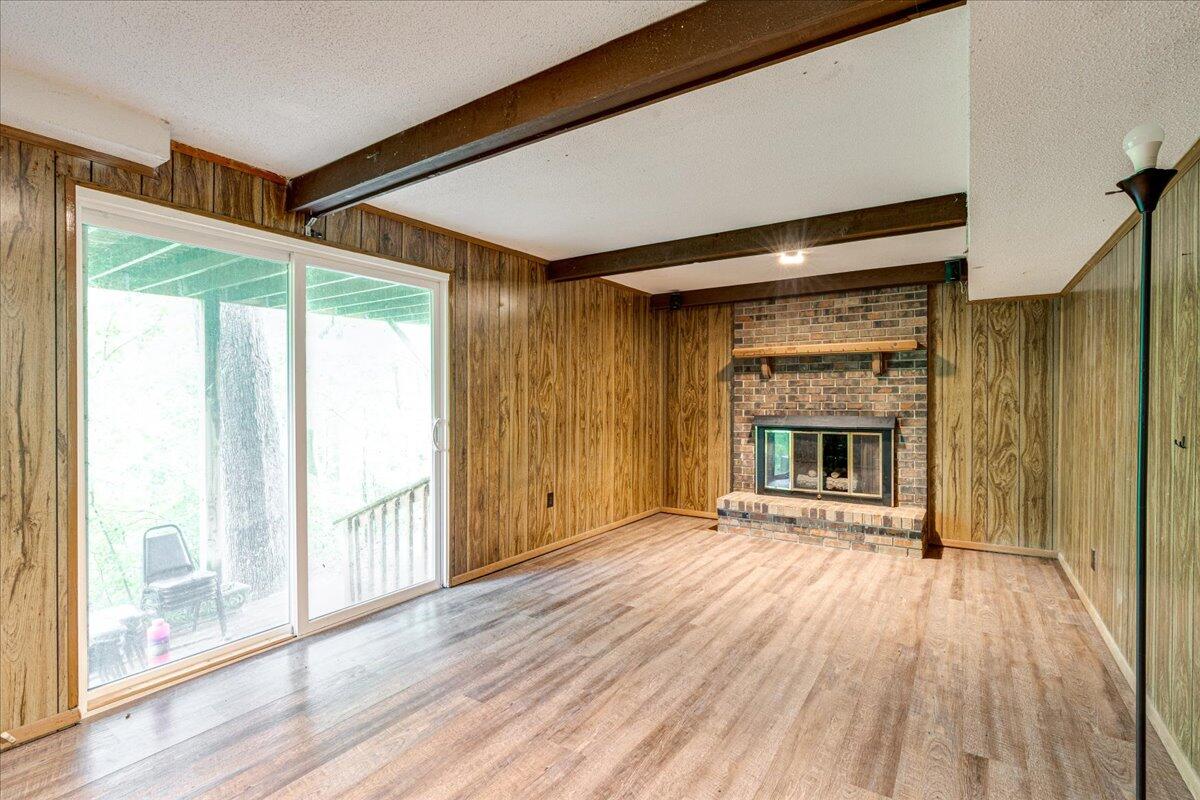 7139 Cane Hollow Road