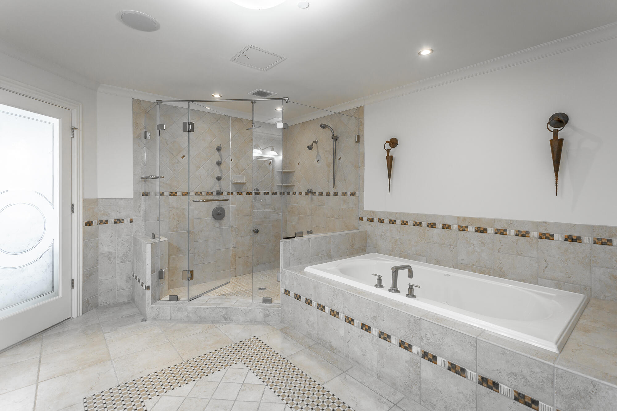 191 Chestnut Street, #401