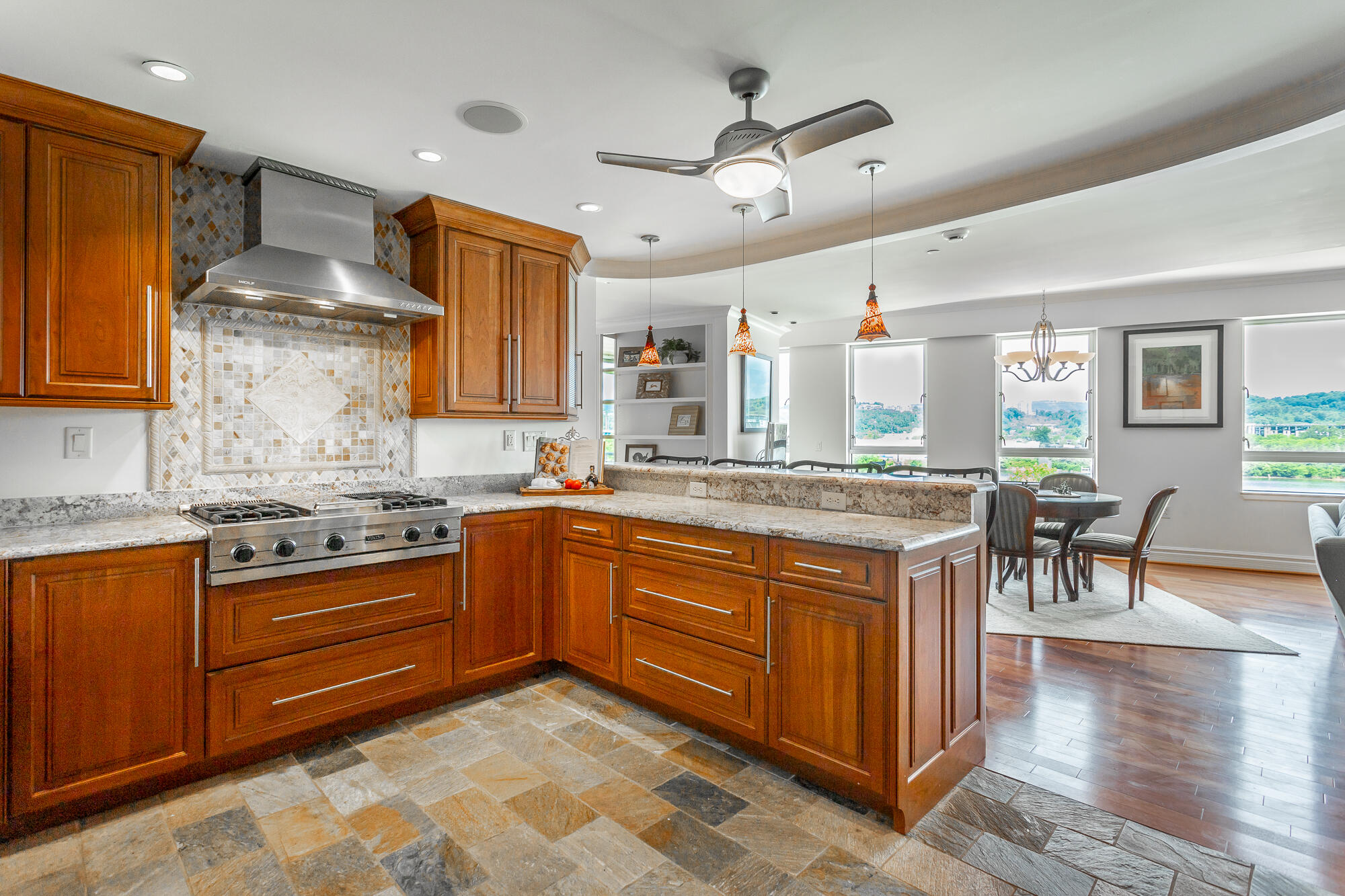 191 Chestnut Street, #401
