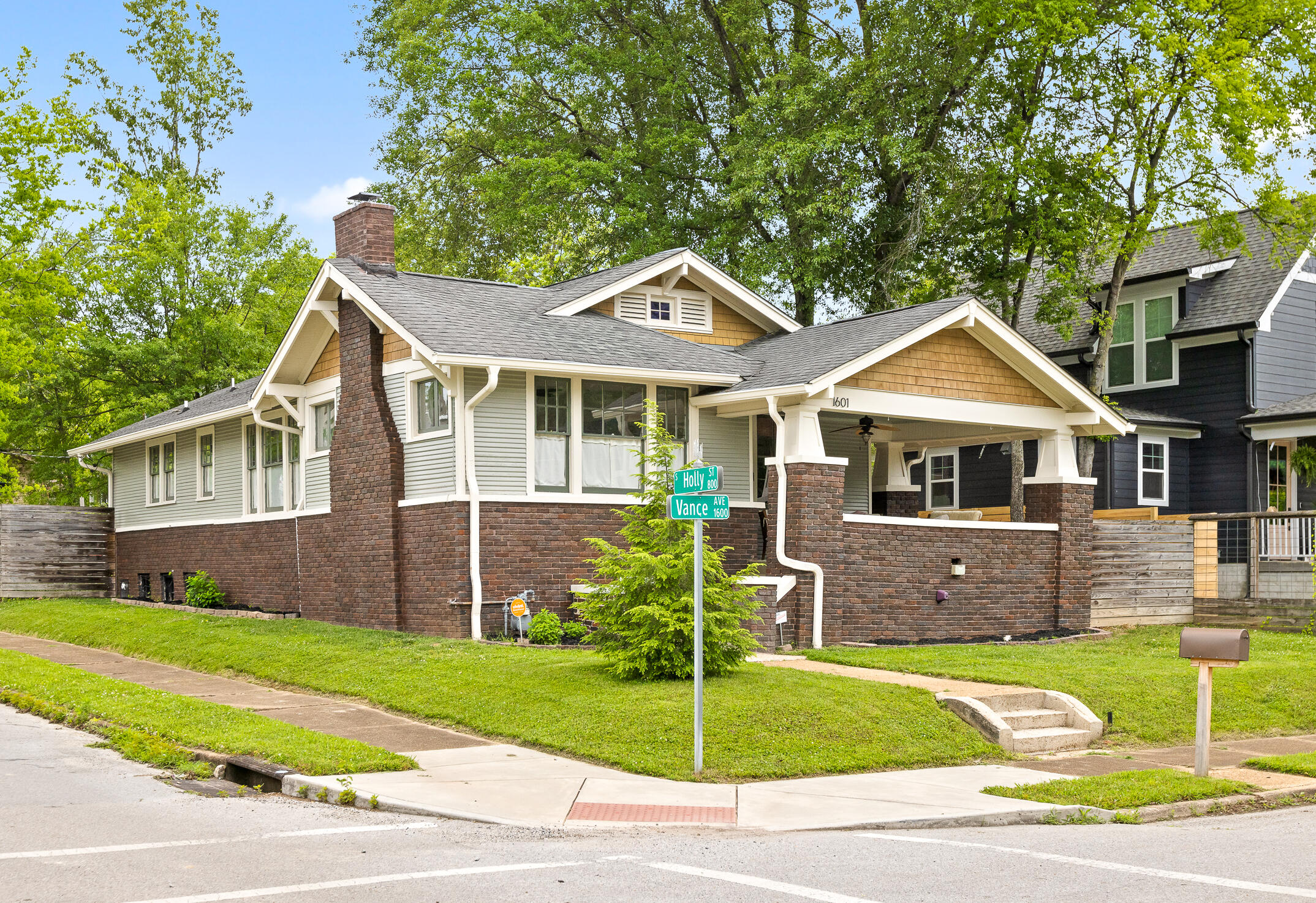 1601 Vance Avenue