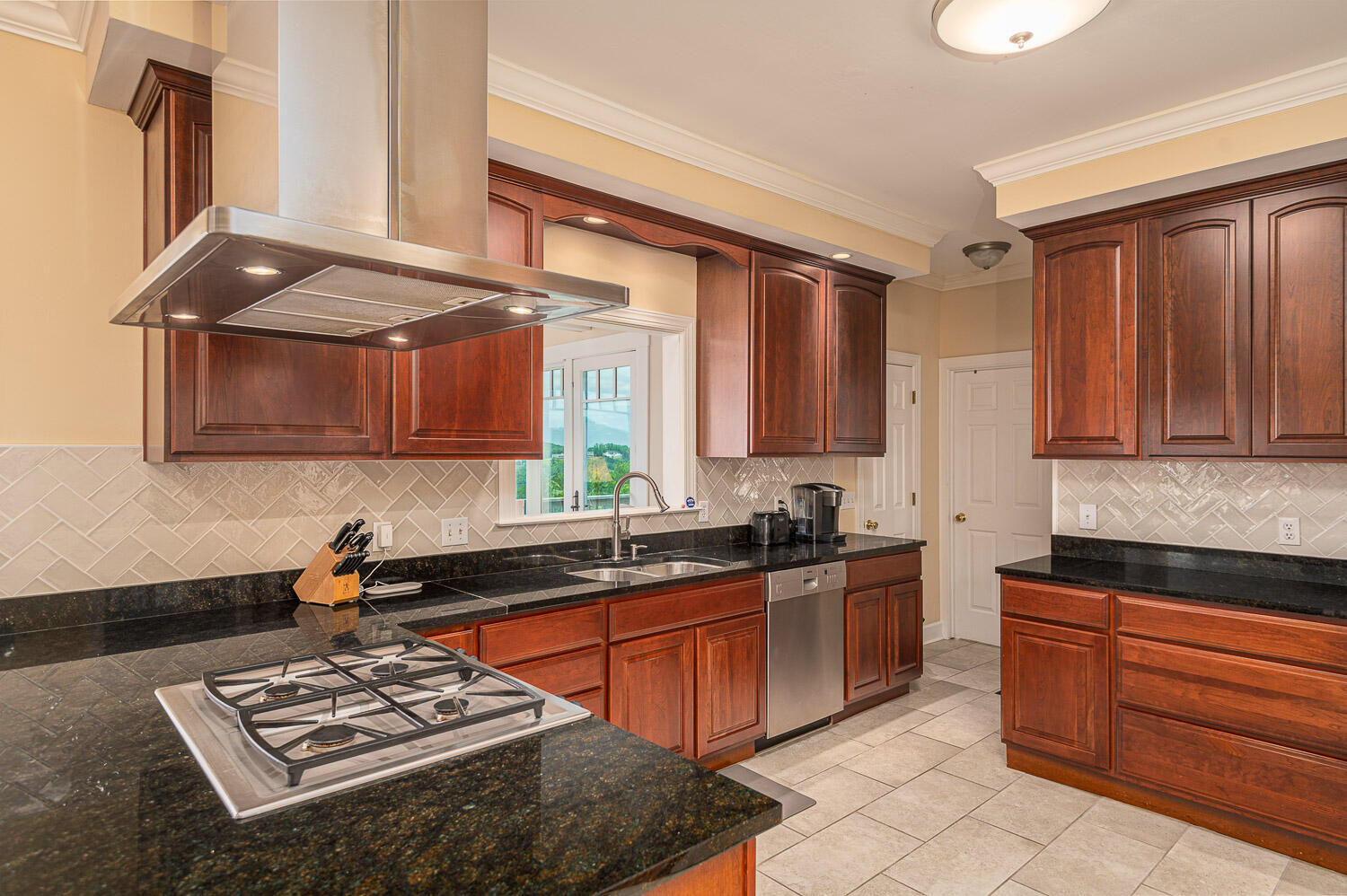 7007 Doral Lane