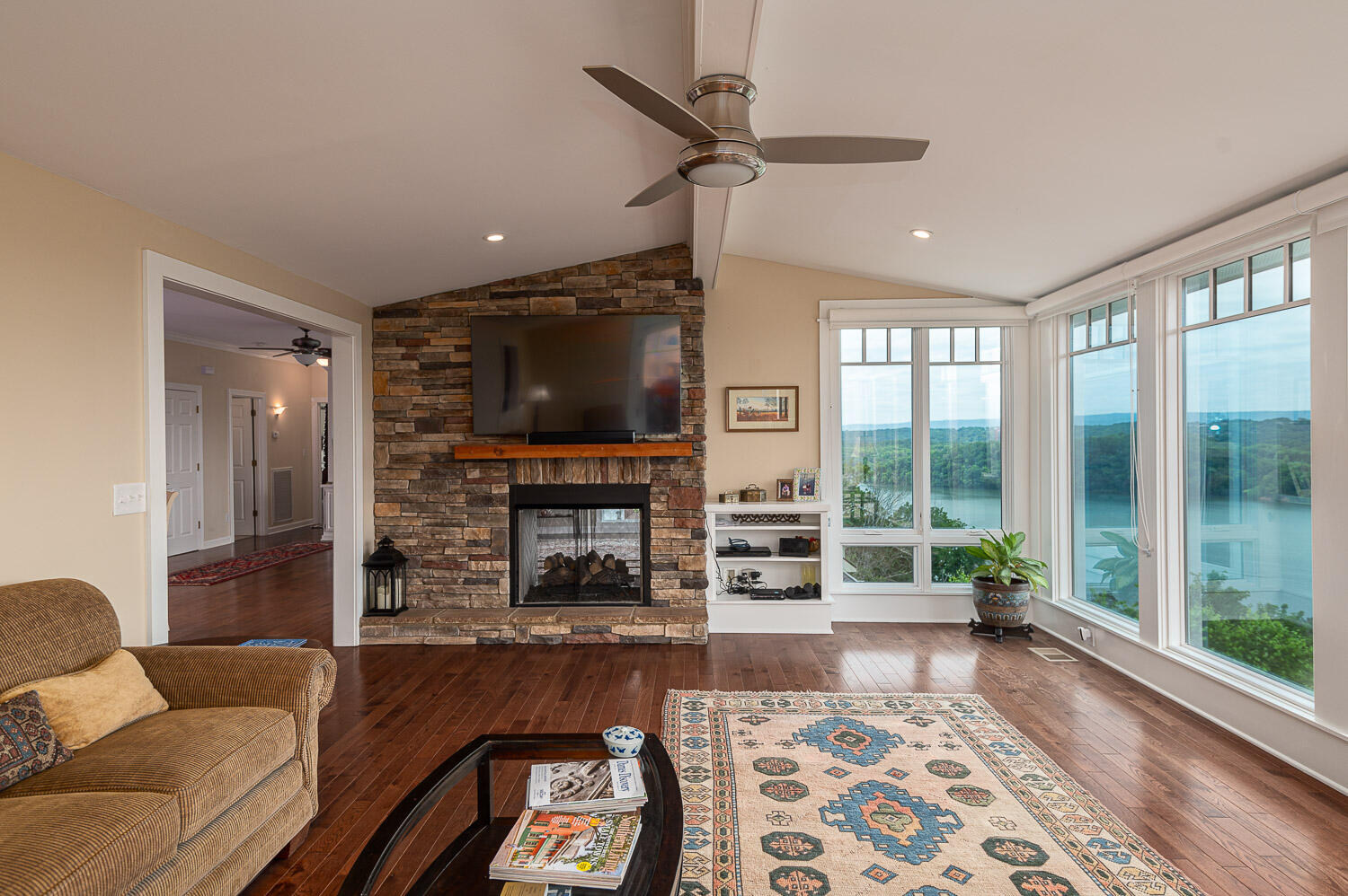 7007 Doral Lane