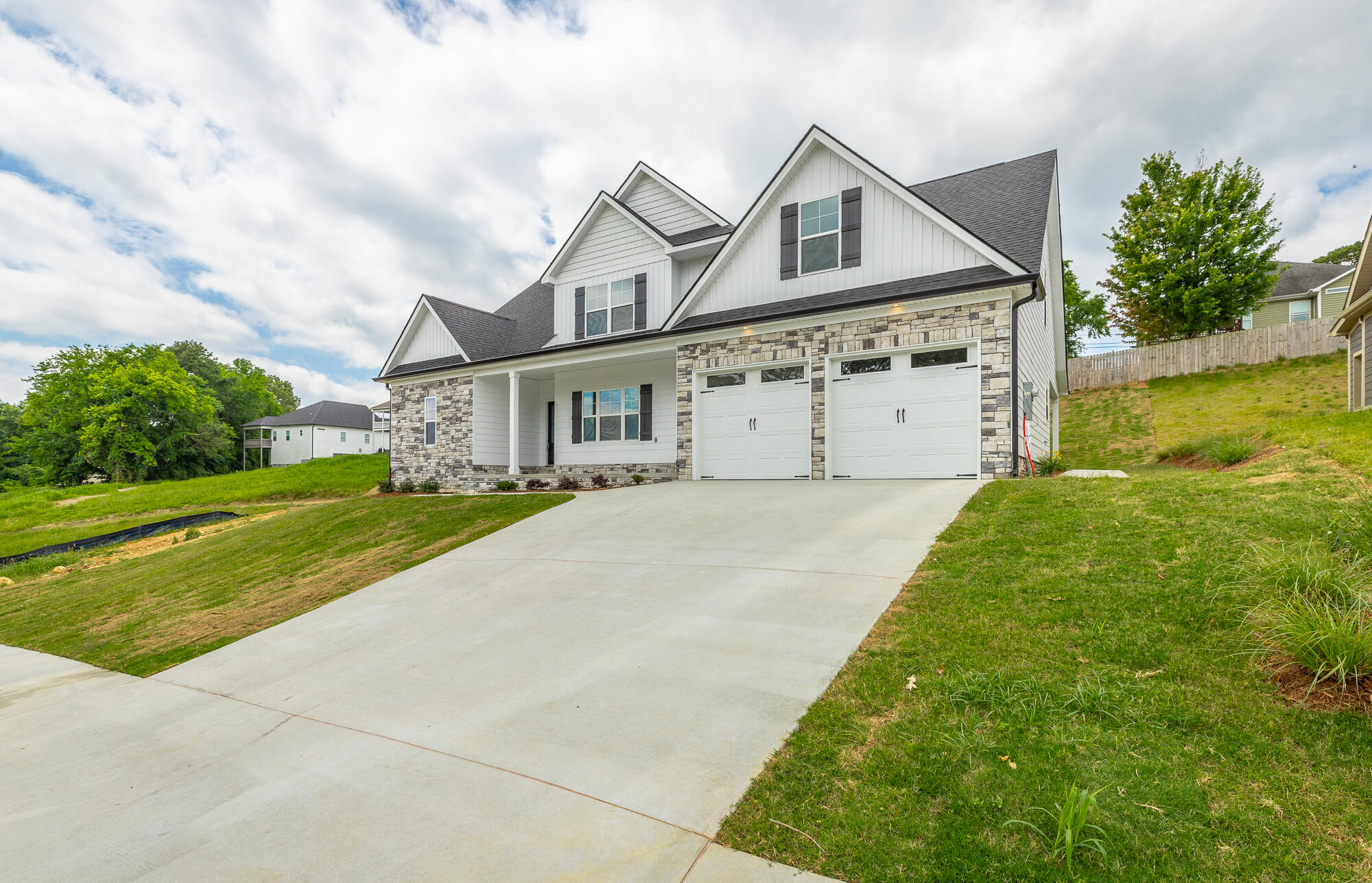 905 Live Oak Road, 198