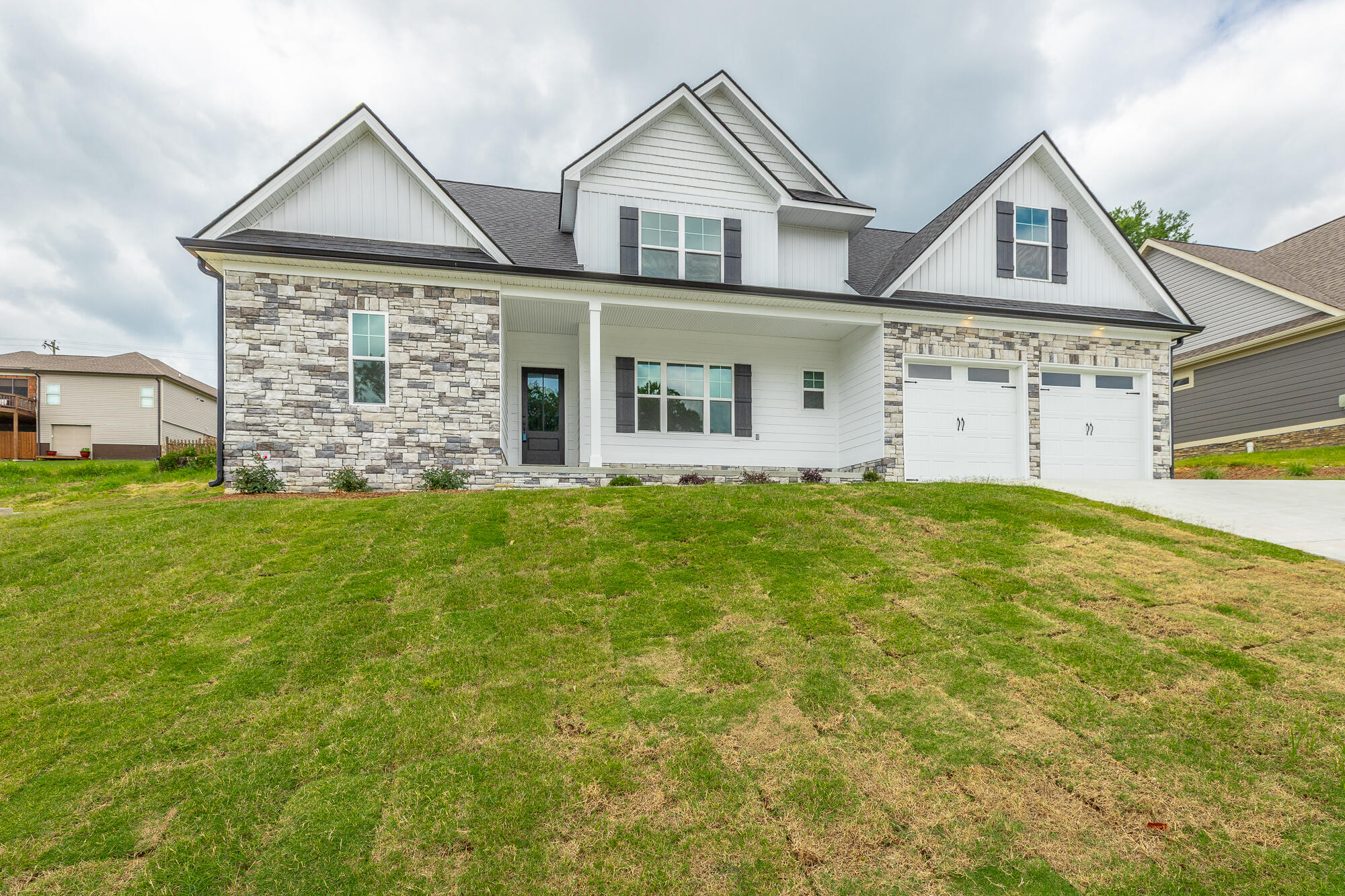 905 Live Oak Road, 198