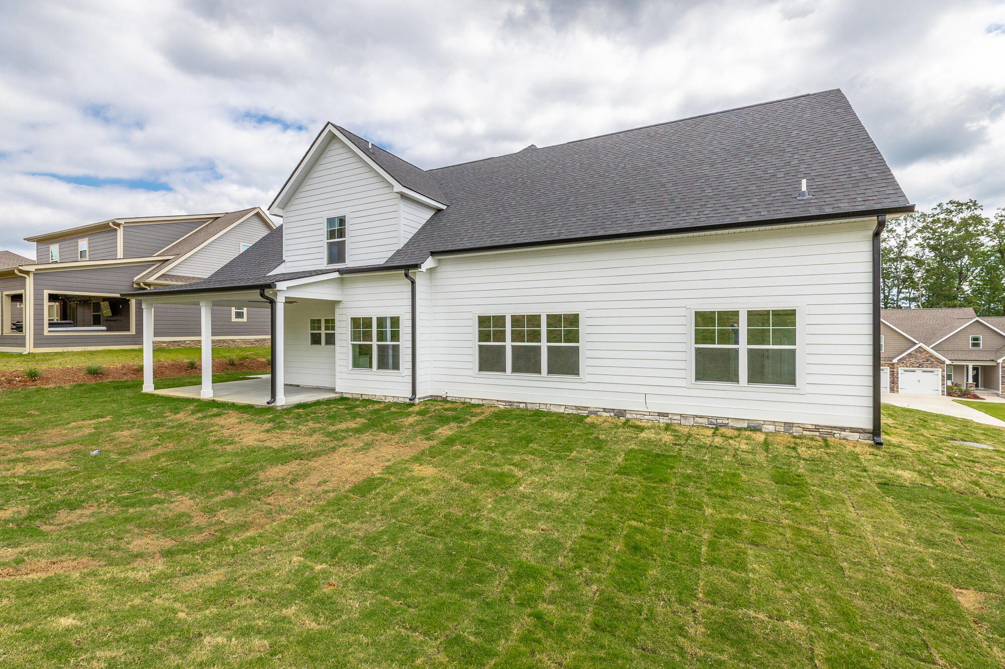 905 Live Oak Road, 198