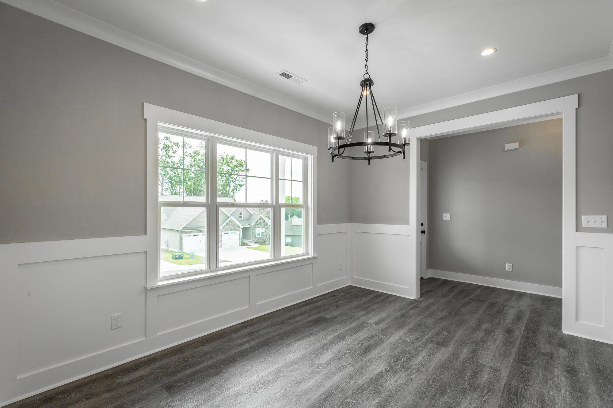 905 Live Oak Road, 198