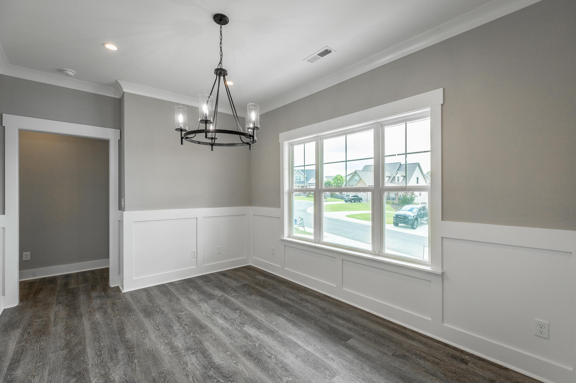 905 Live Oak Road, 198