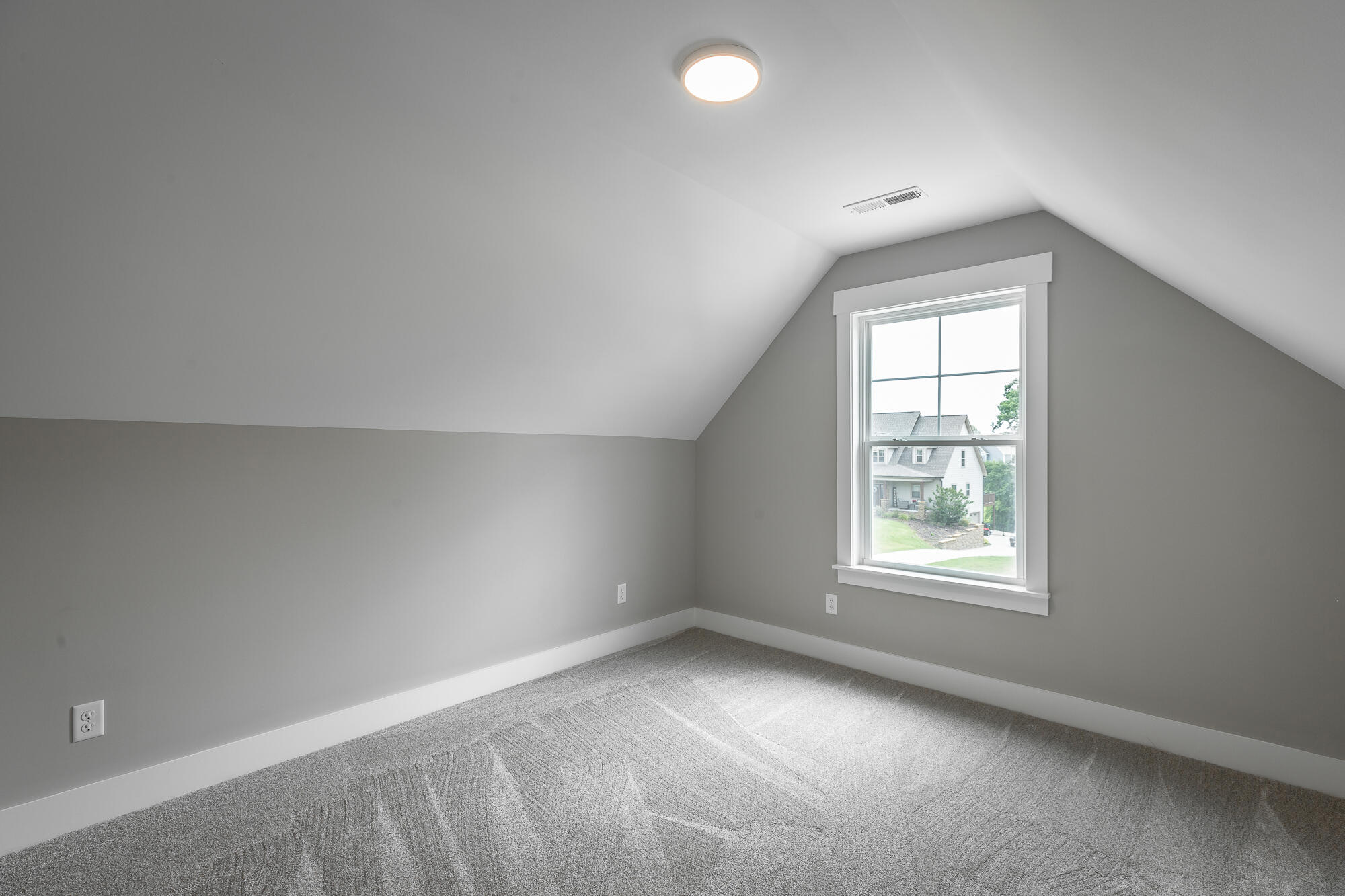 905 Live Oak Road, 198