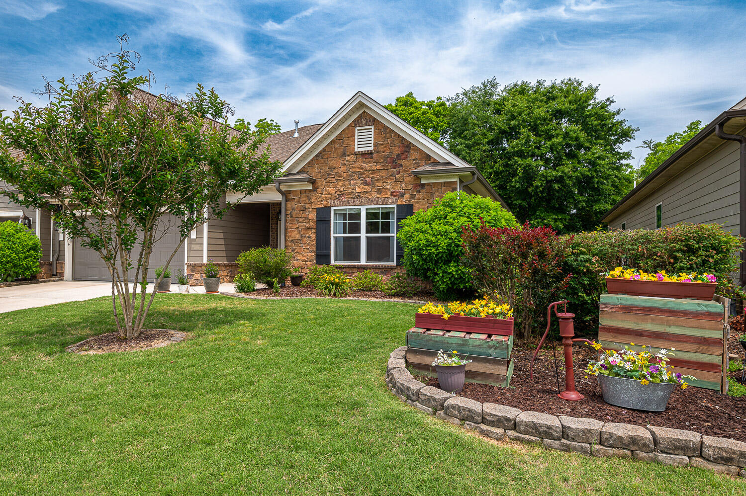 5444 Mandarin Circle