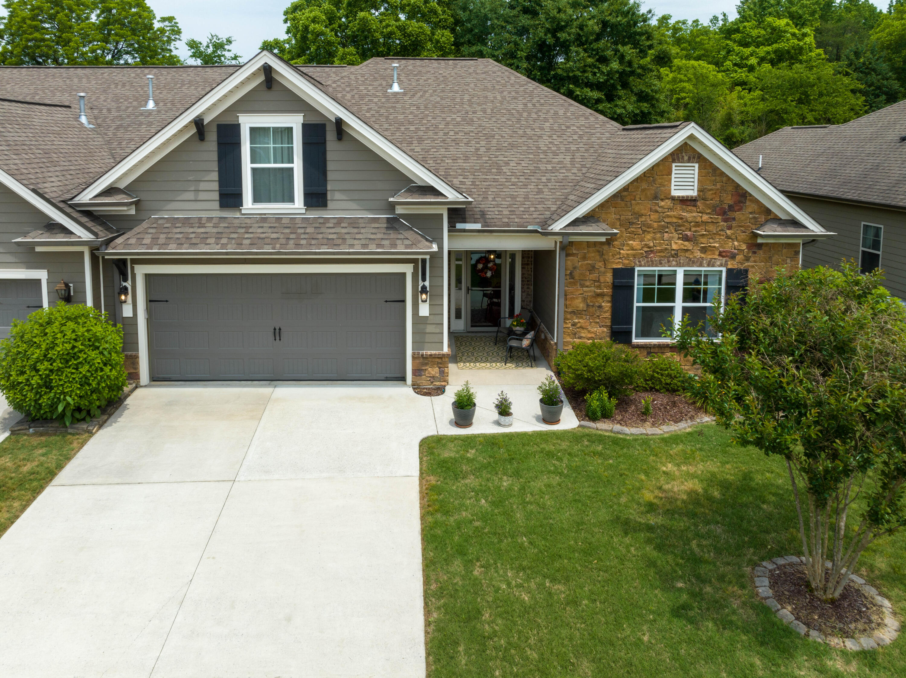 5444 Mandarin Circle