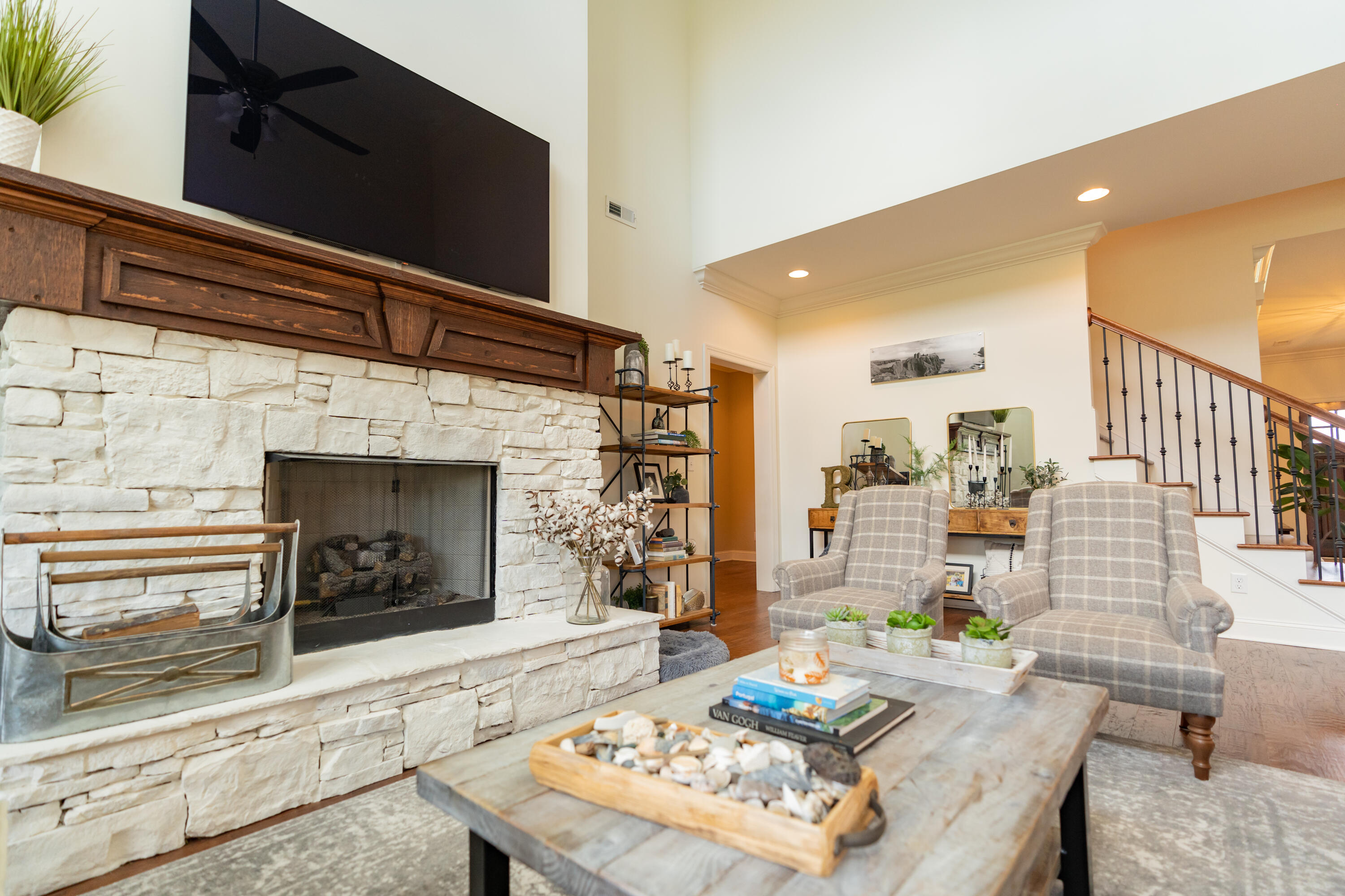 7914 Hampton Cove Drive