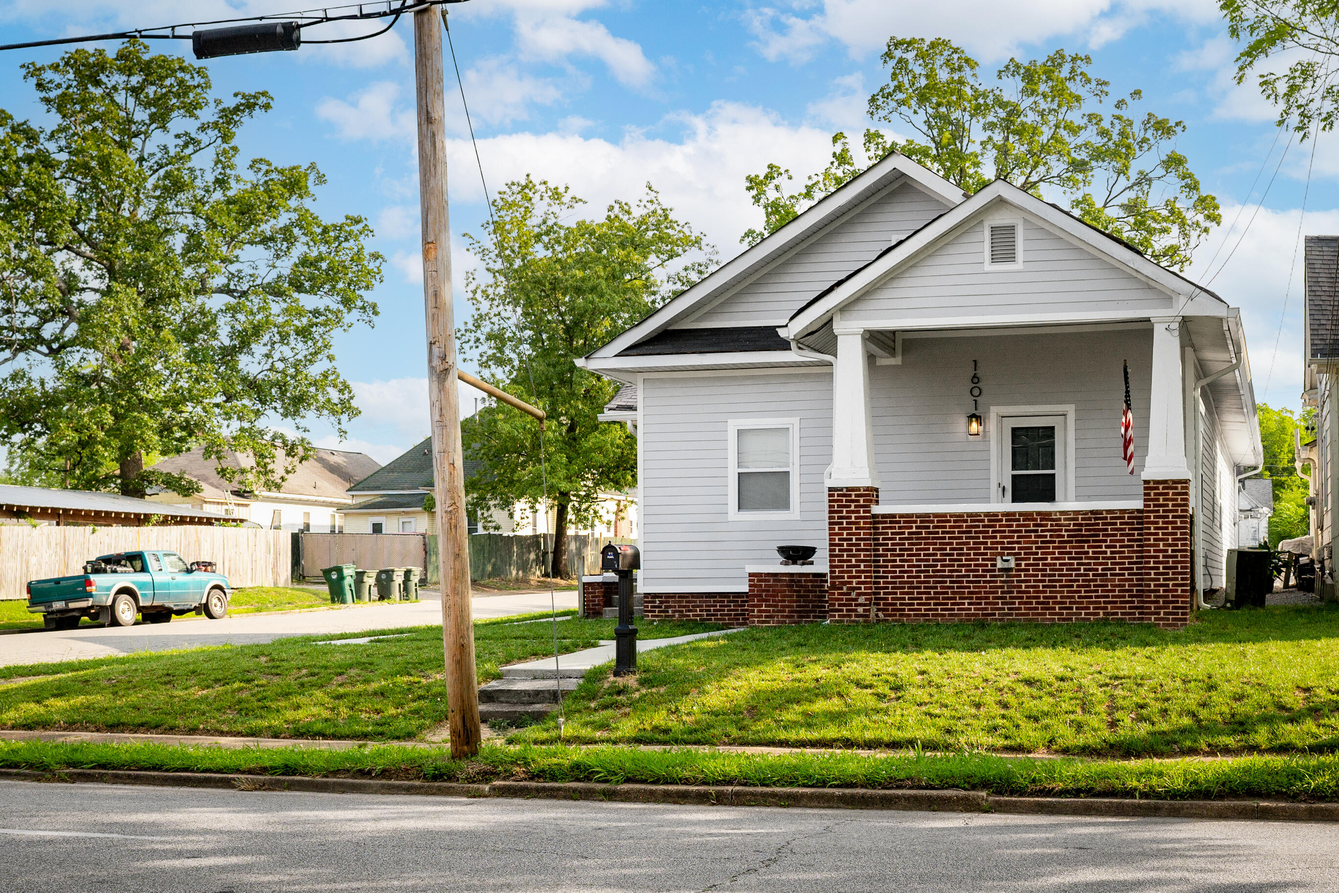 1601 E Main Street