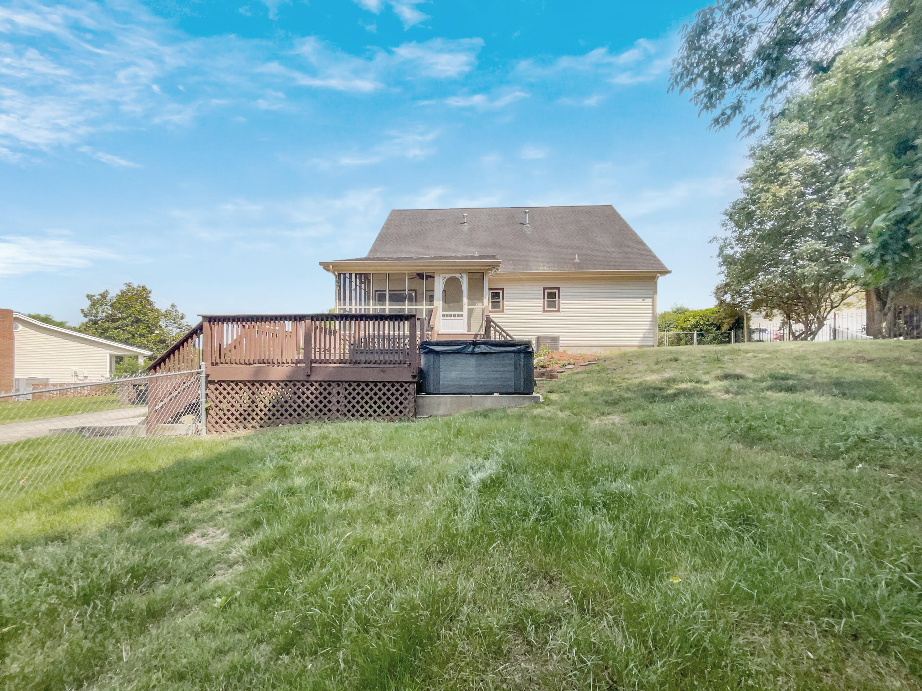 8609 Horseshoe Bend Lane