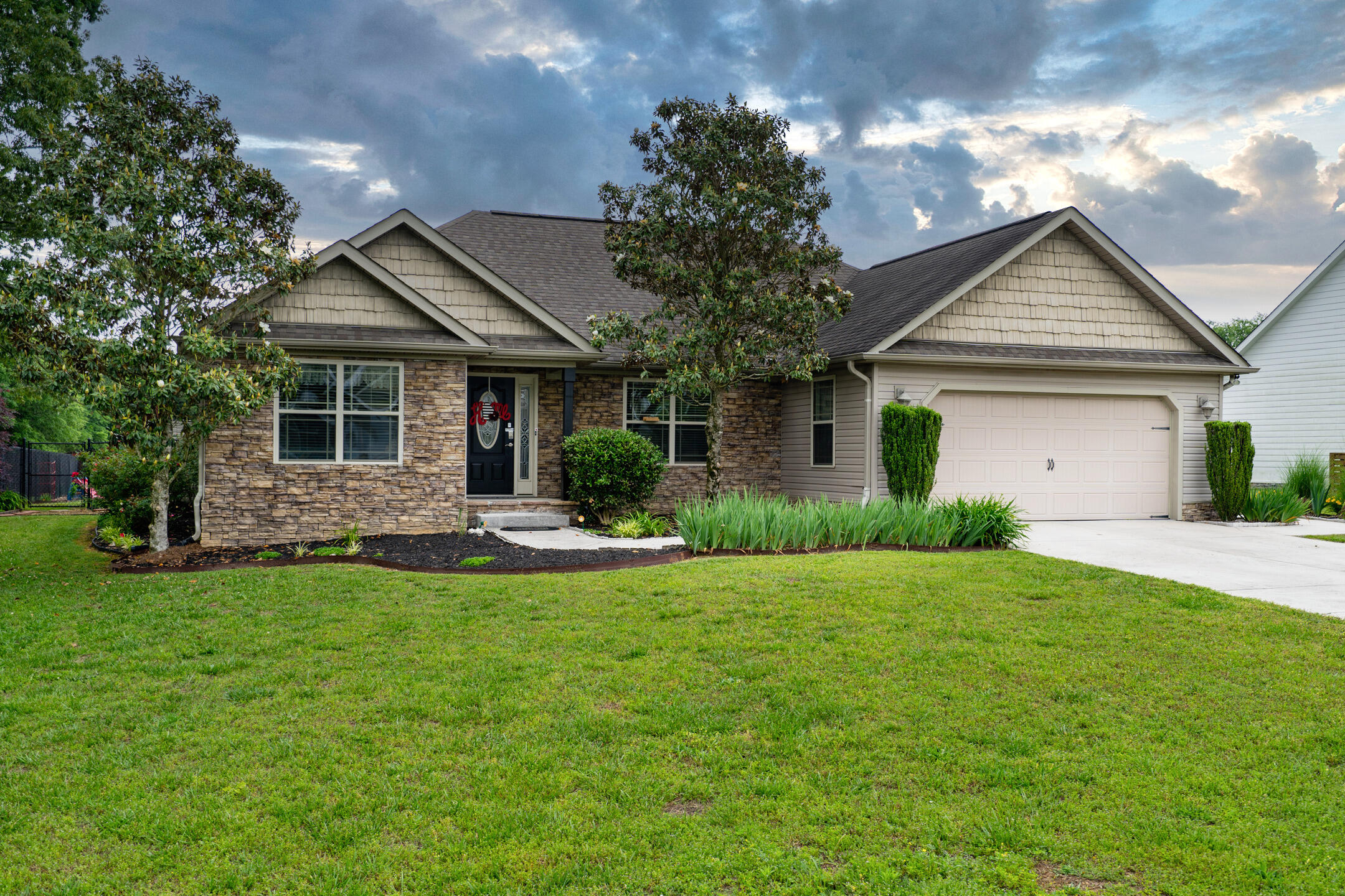 346 Sentry Oaks