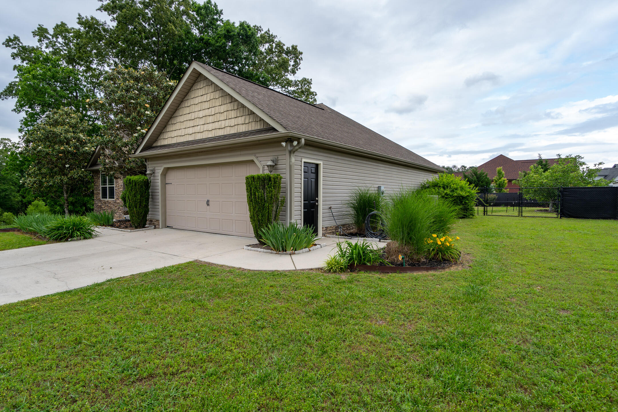 346 Sentry Oaks