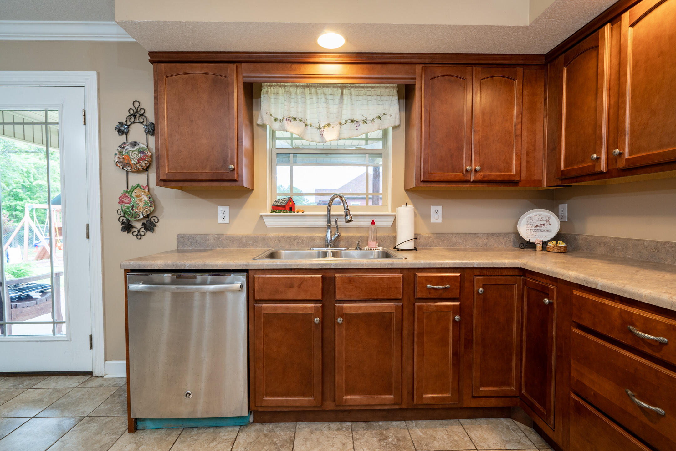 346 Sentry Oaks