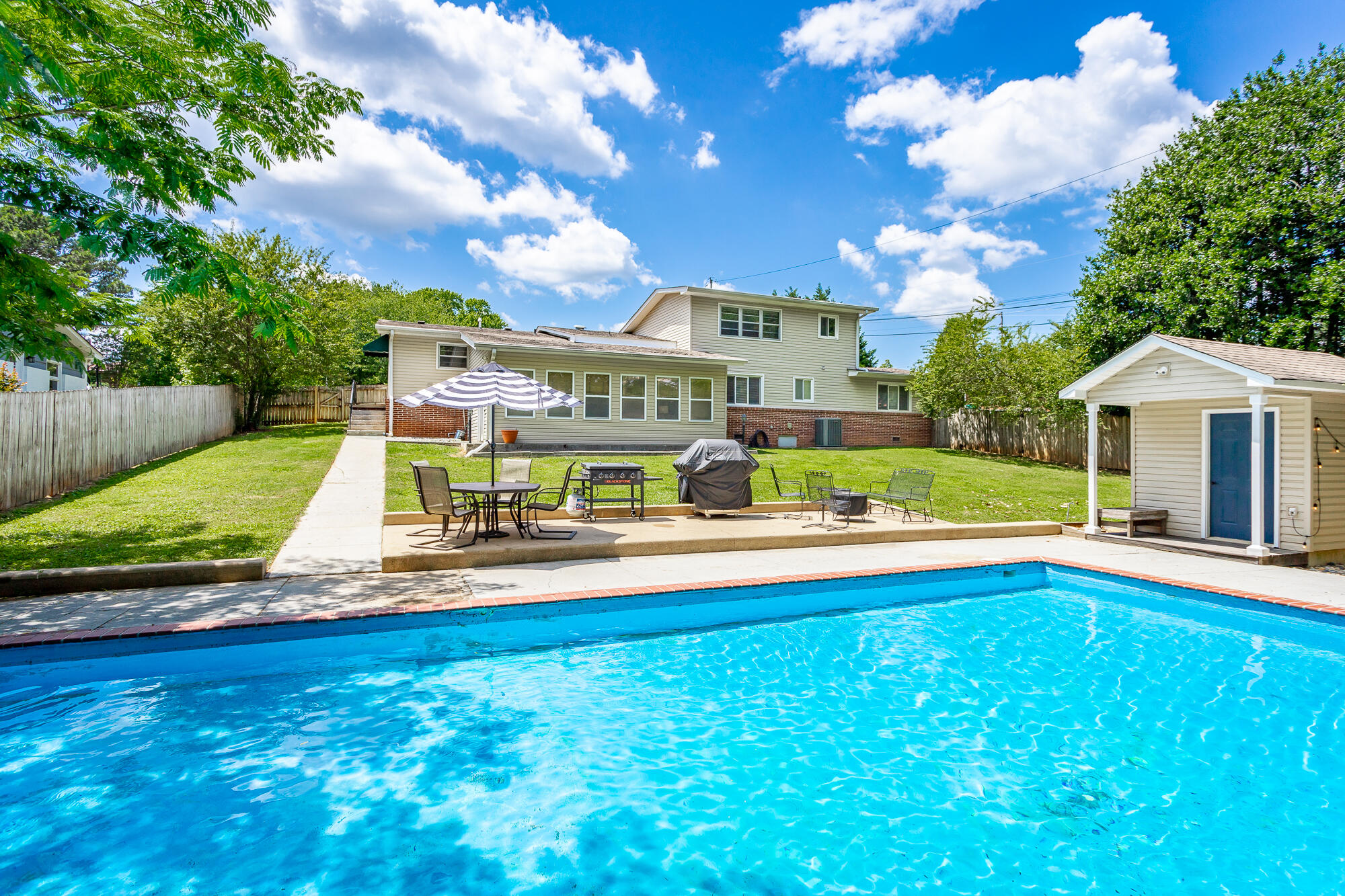 1834 Skyline Drive