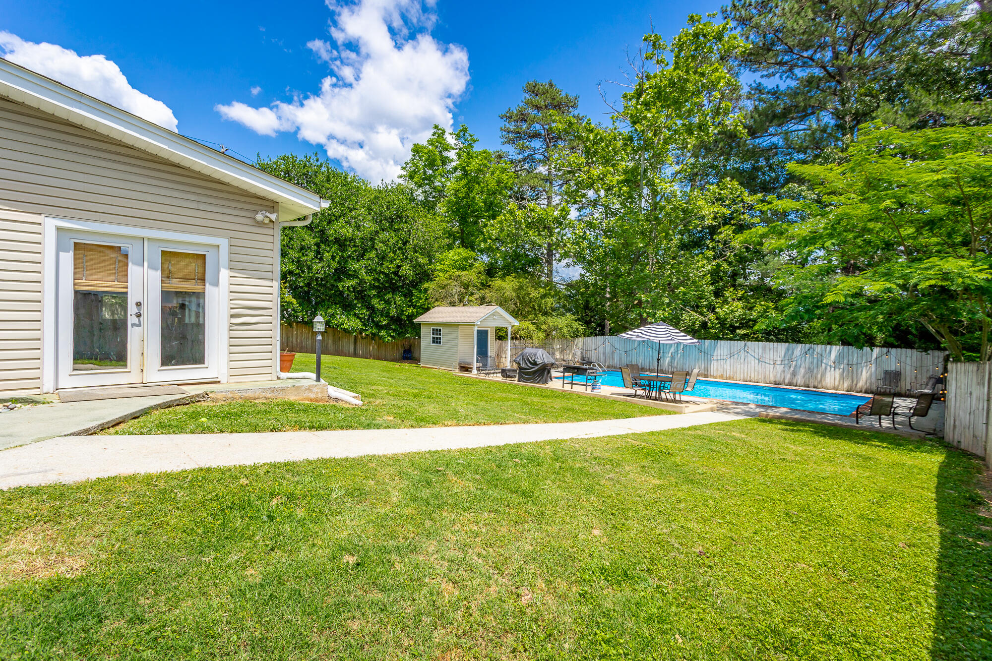 1834 Skyline Drive