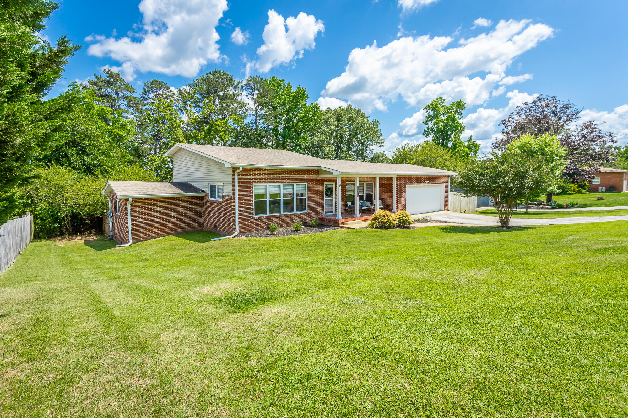 1834 Skyline Drive
