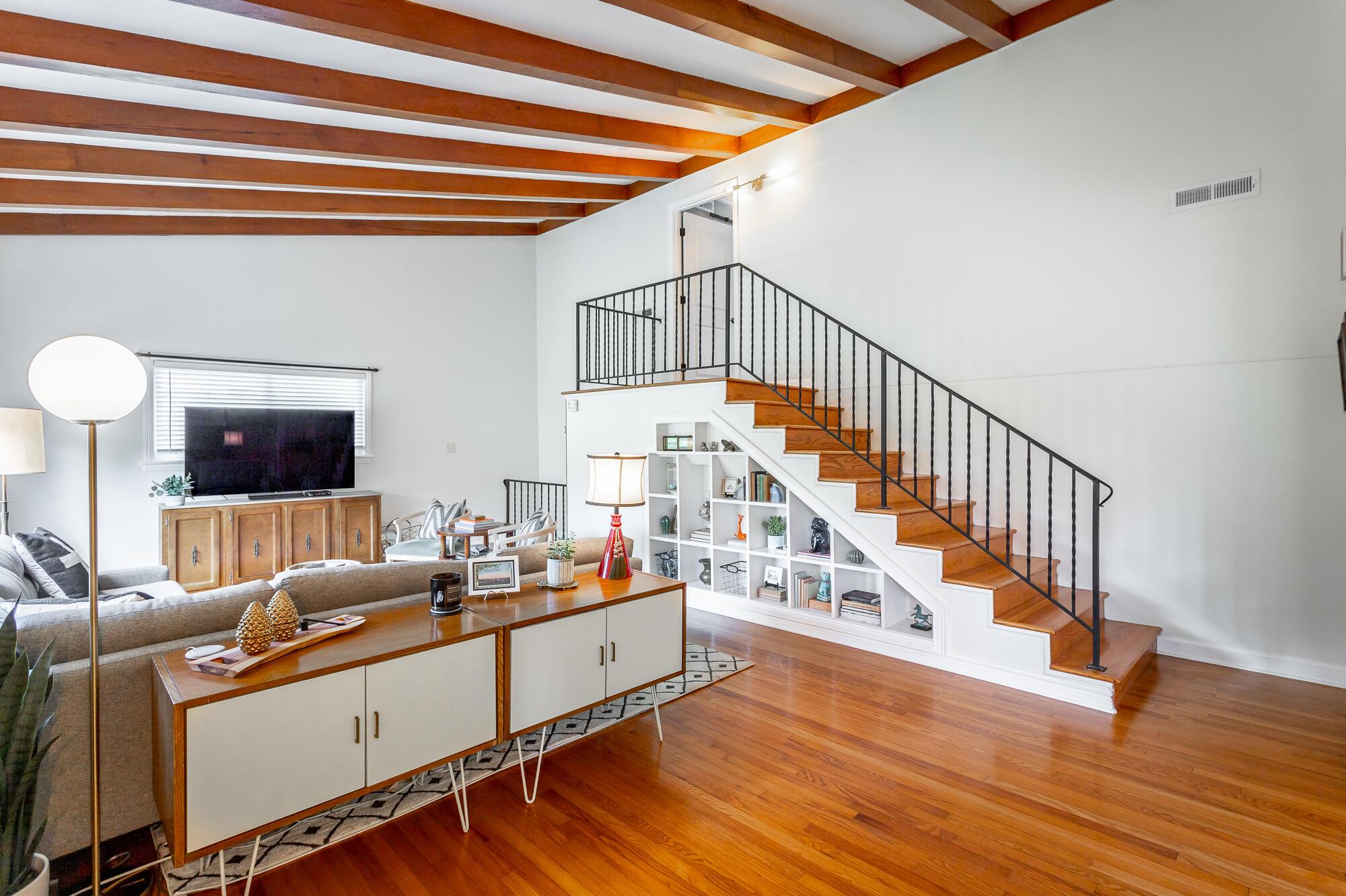 1834 Skyline Drive