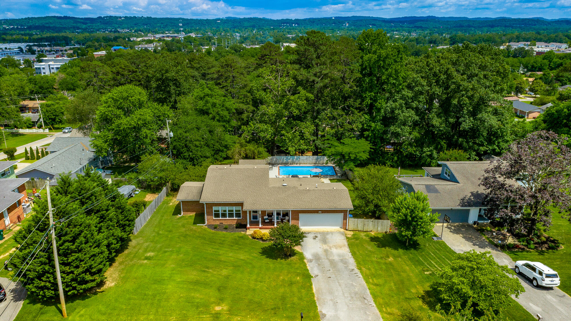 1834 Skyline Drive