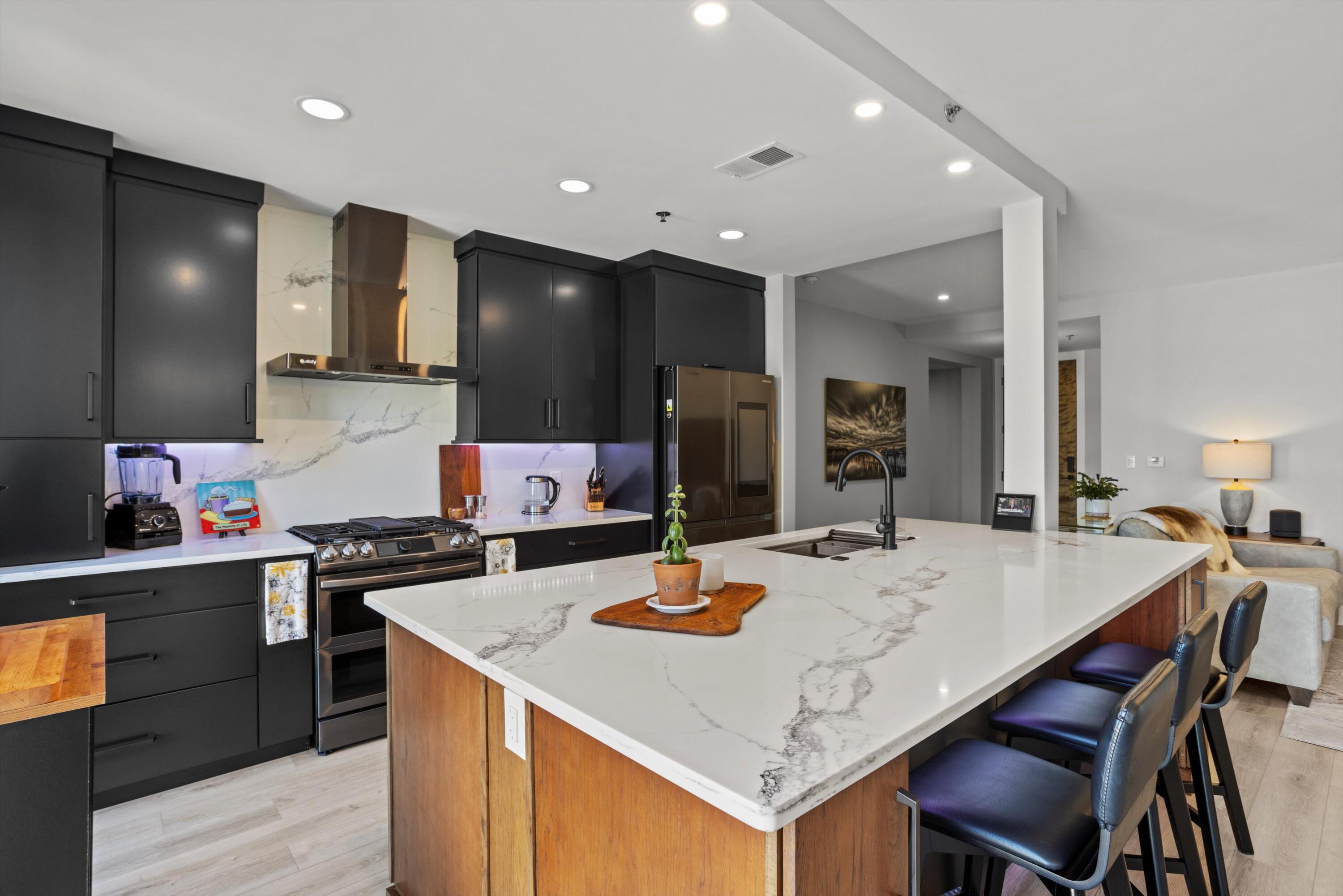 200 Manufacturers Road, Apt 216