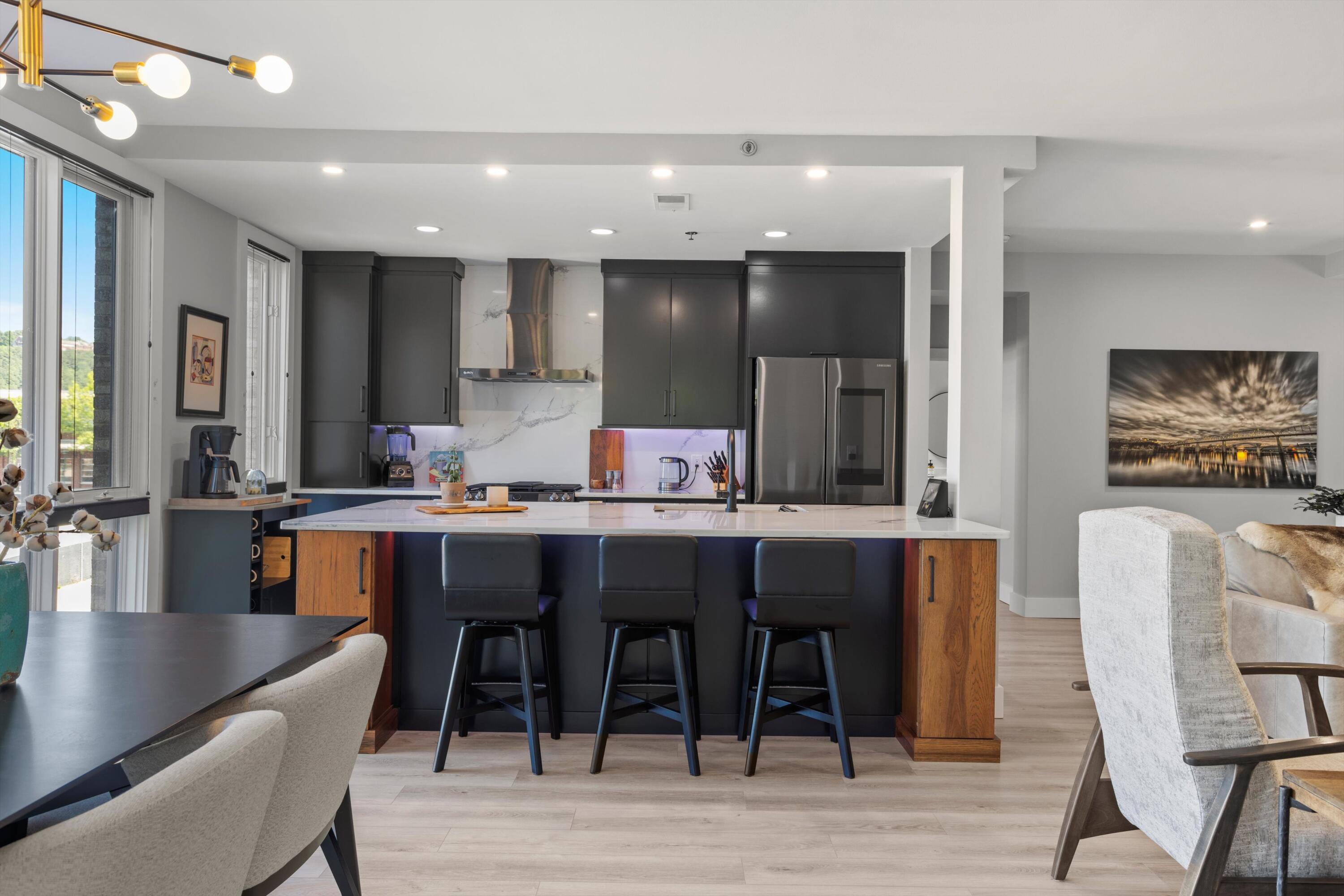 200 Manufacturers Road, Apt 216