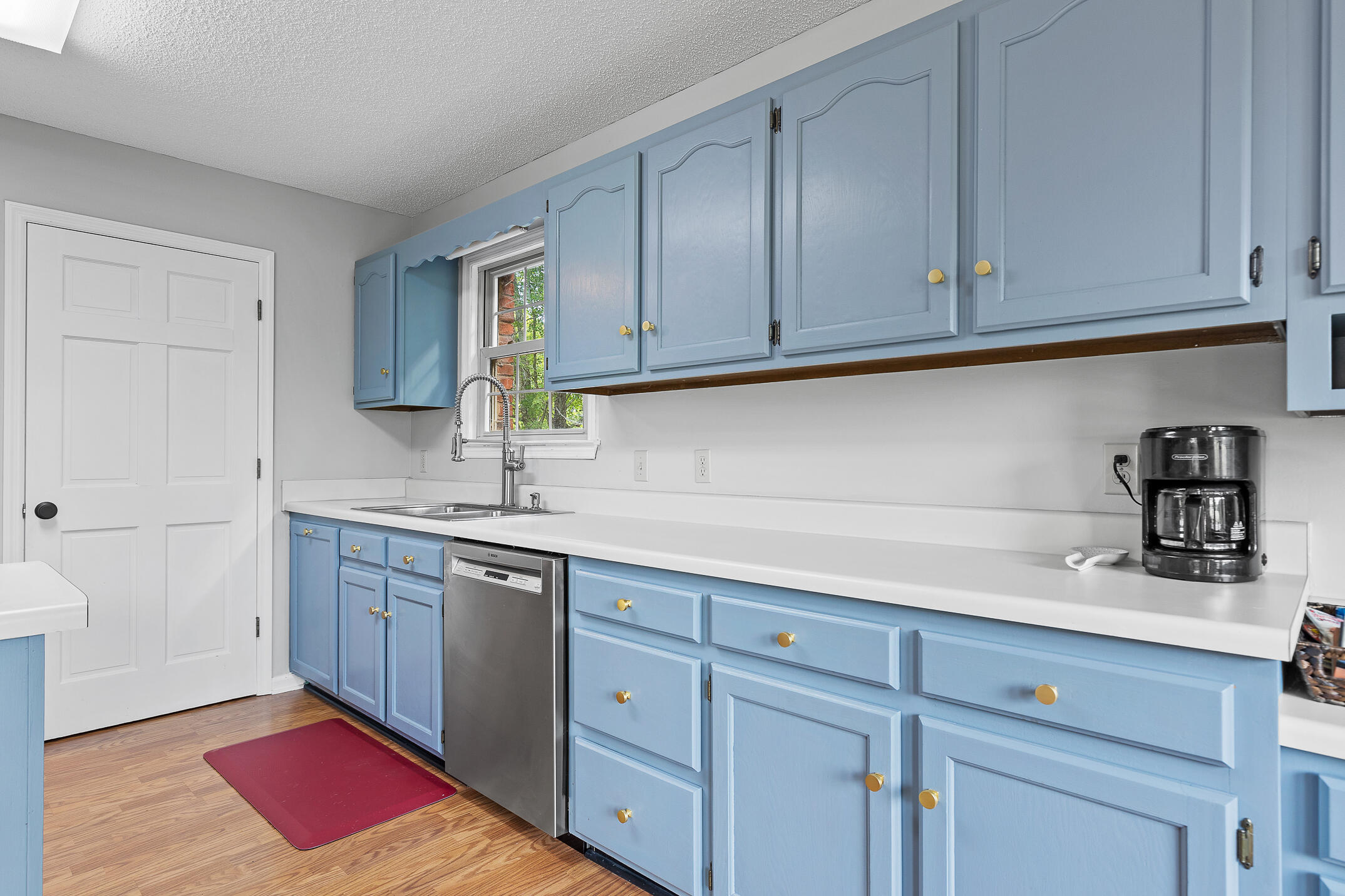 5424 Woody Trail