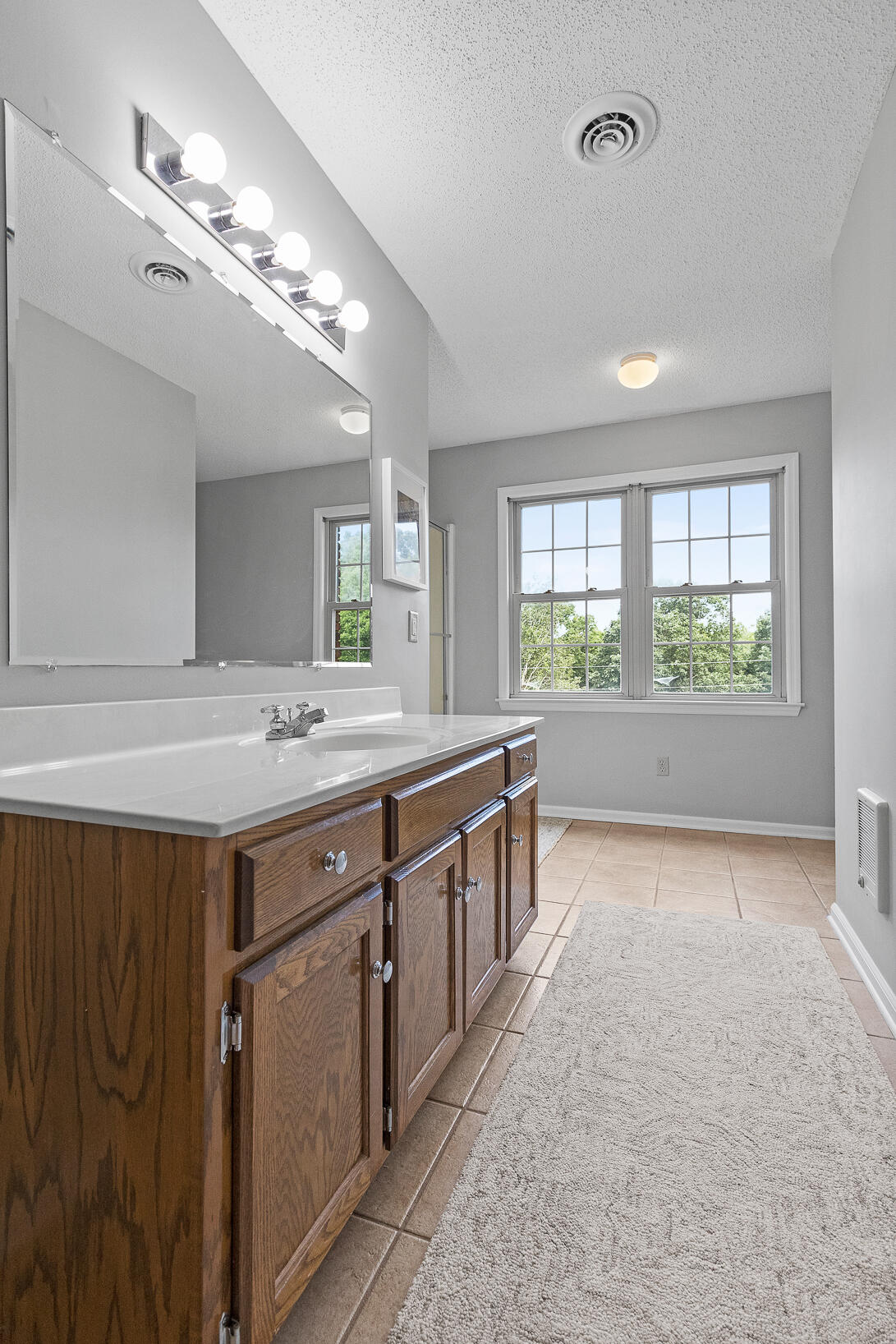 5424 Woody Trail
