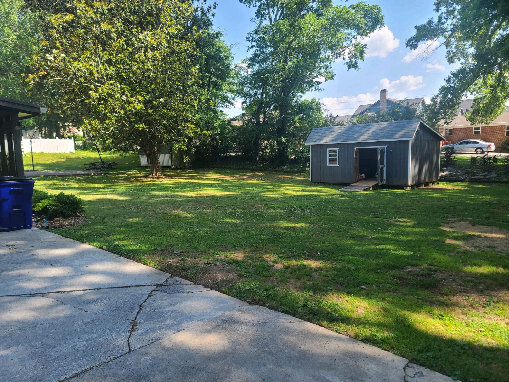 2035 W Lake Drive, 90