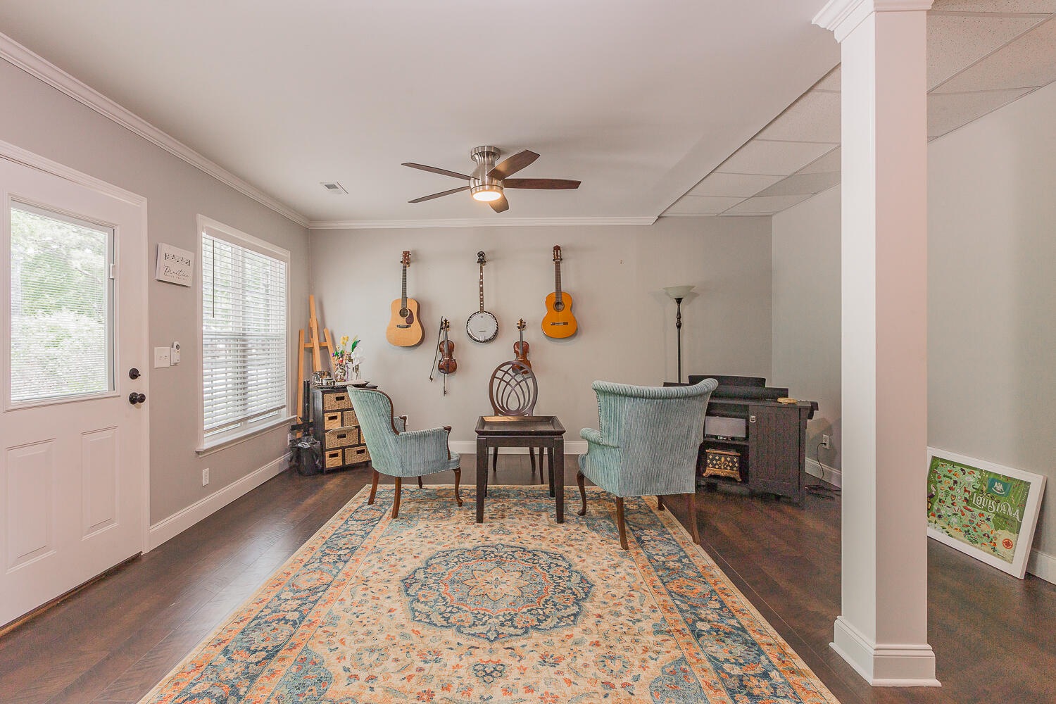 2035 W Lake Drive, 90