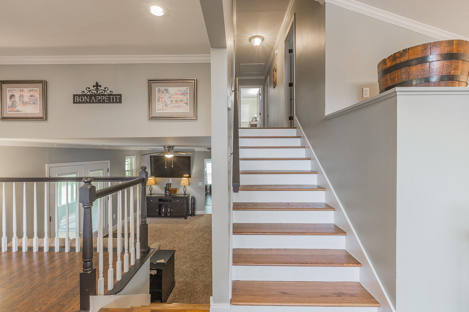 2035 W Lake Drive, 90