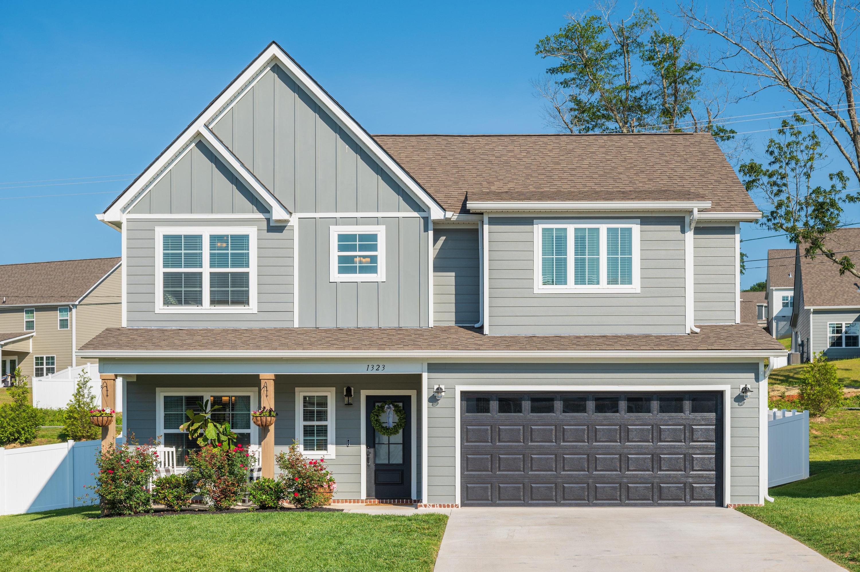 1323 Neyland Circle