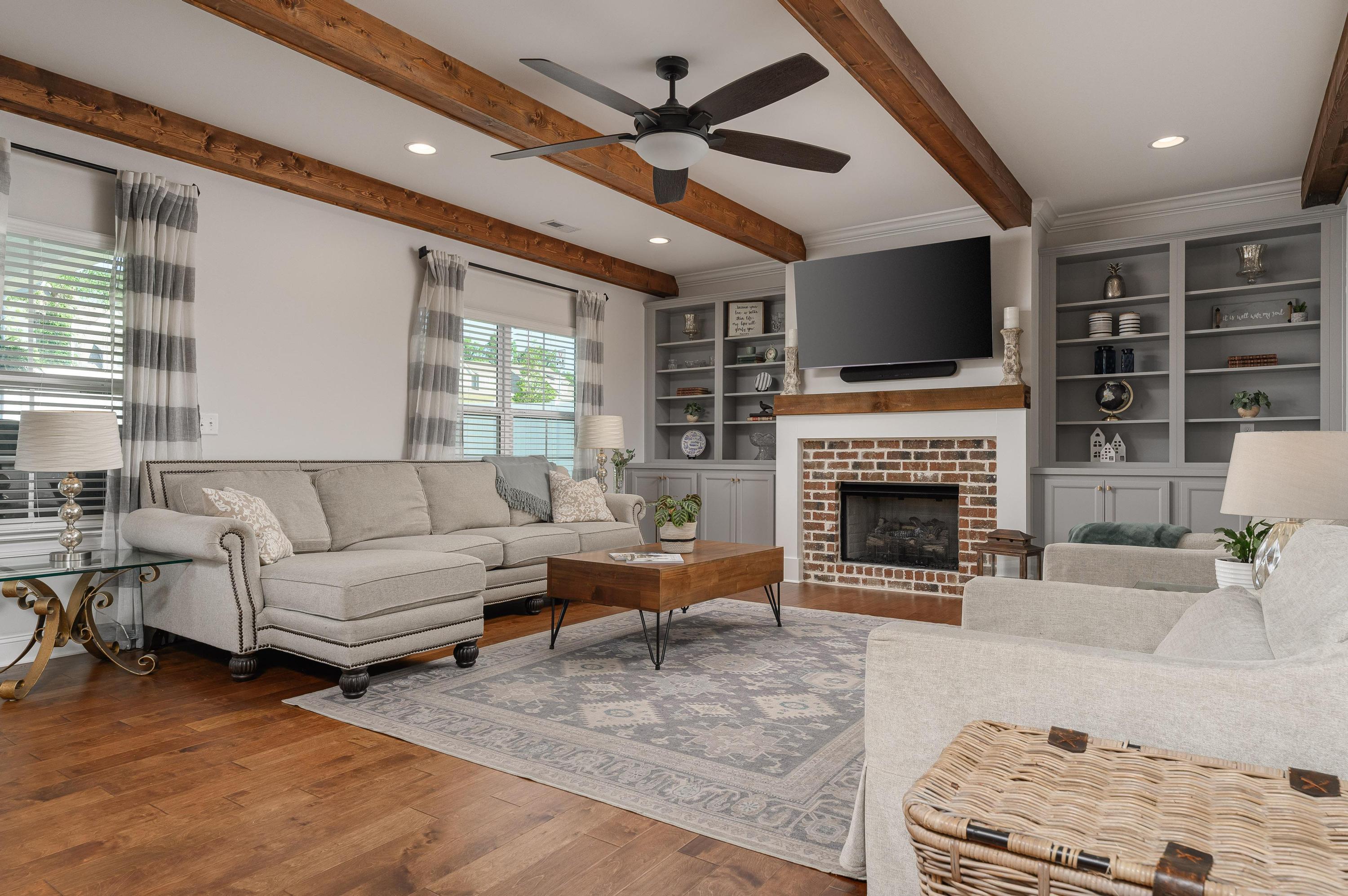 1323 Neyland Circle