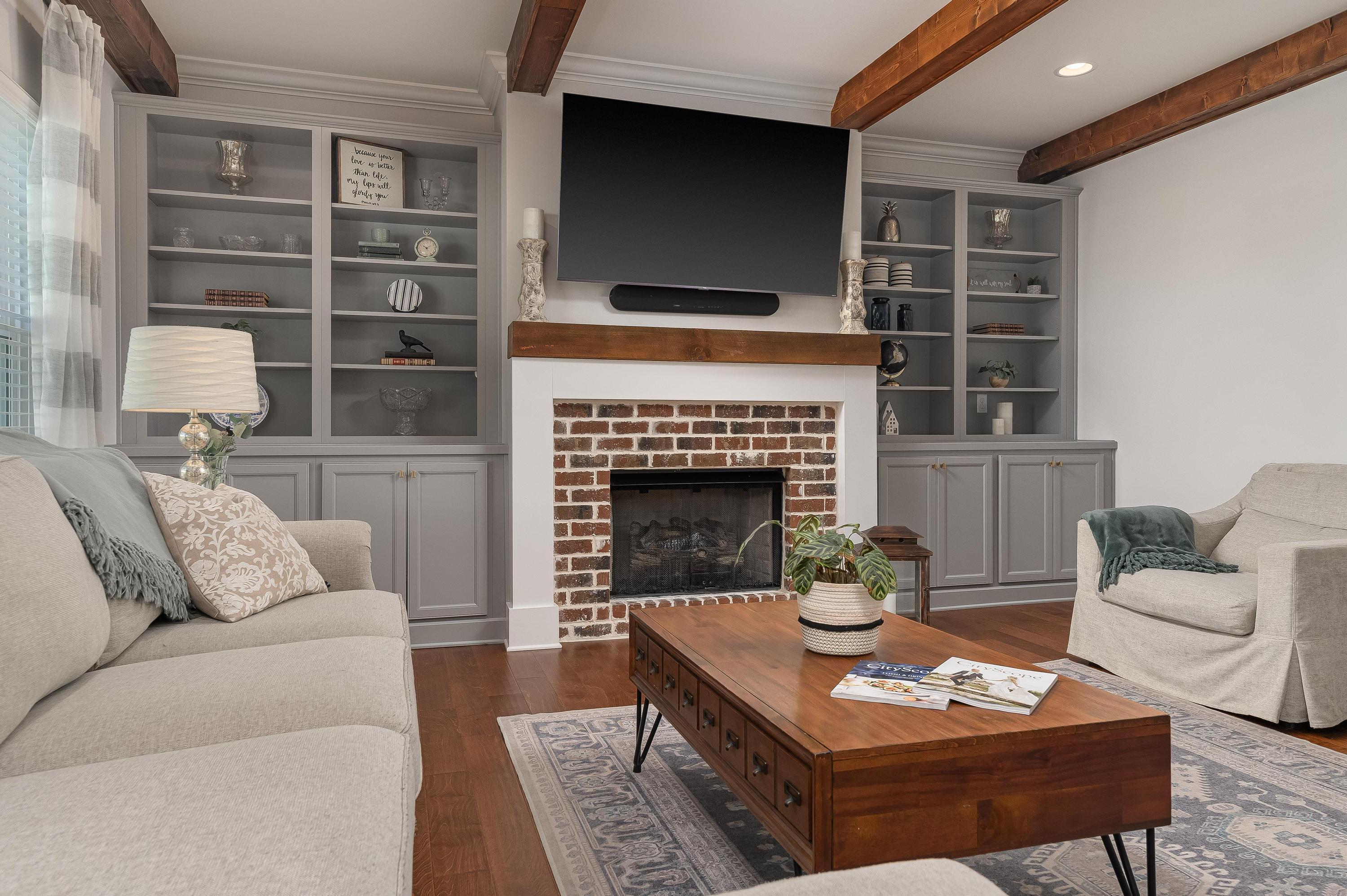 1323 Neyland Circle