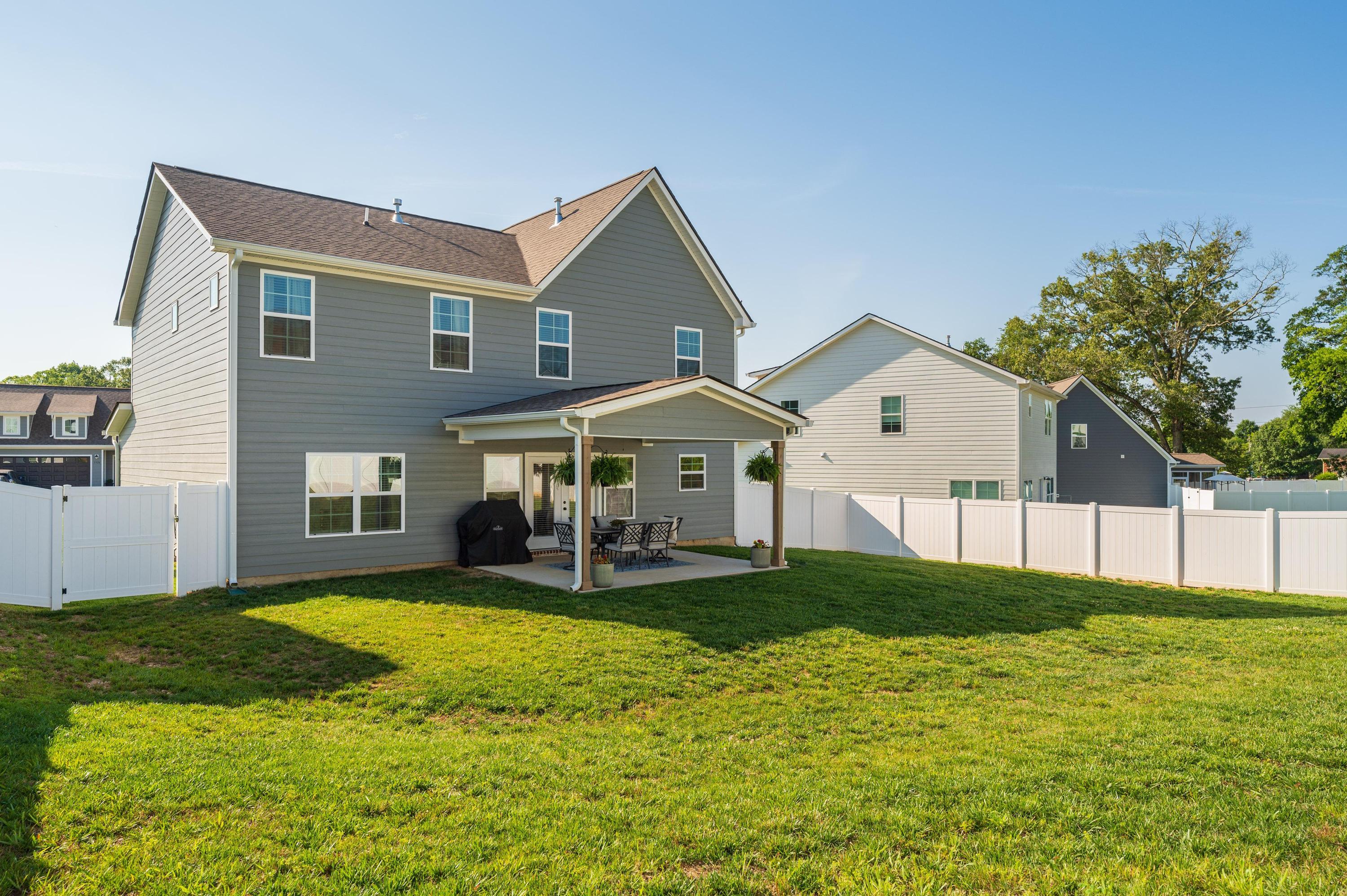 1323 Neyland Circle